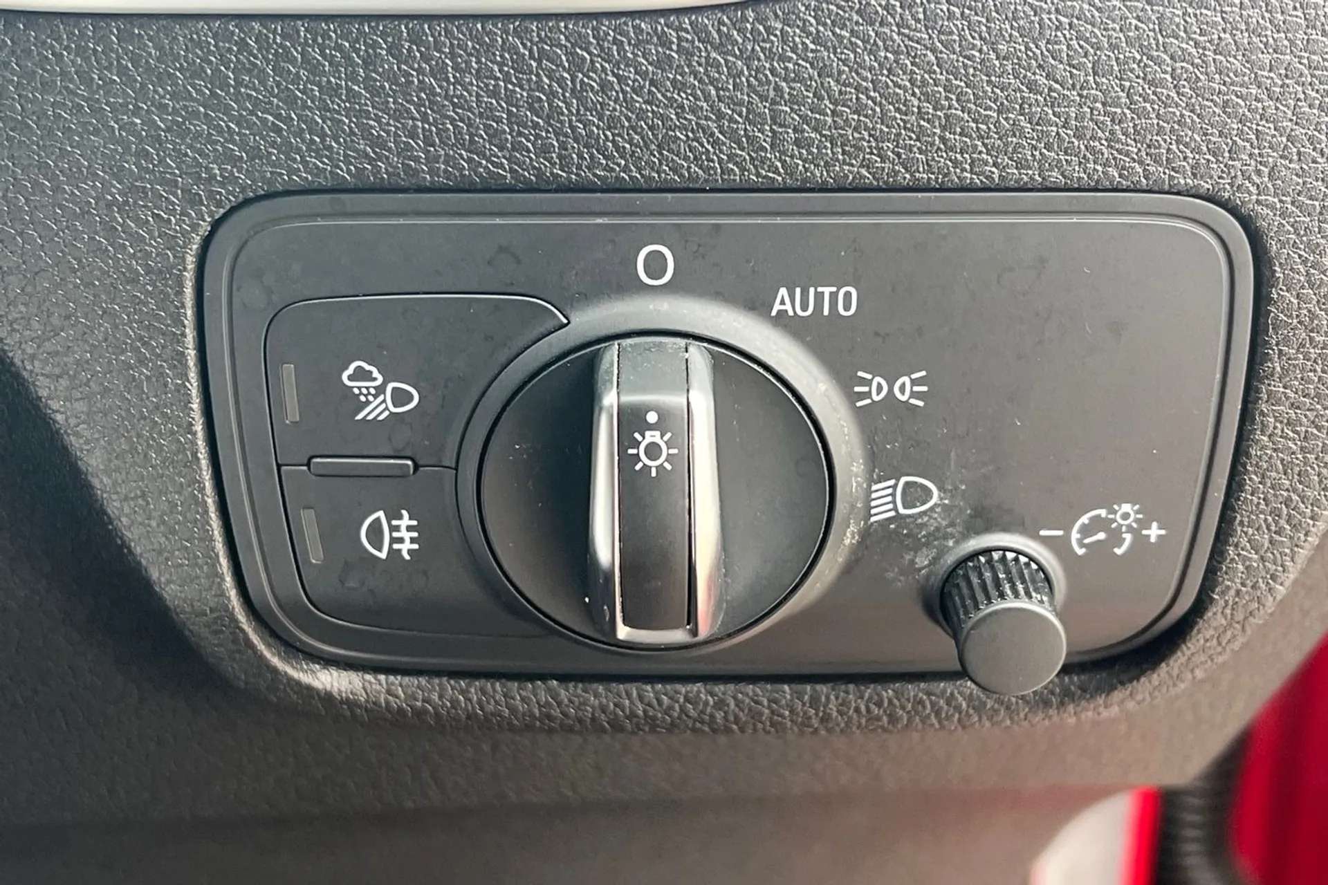 2020 AUDI Q2 2020 AUDI Q2