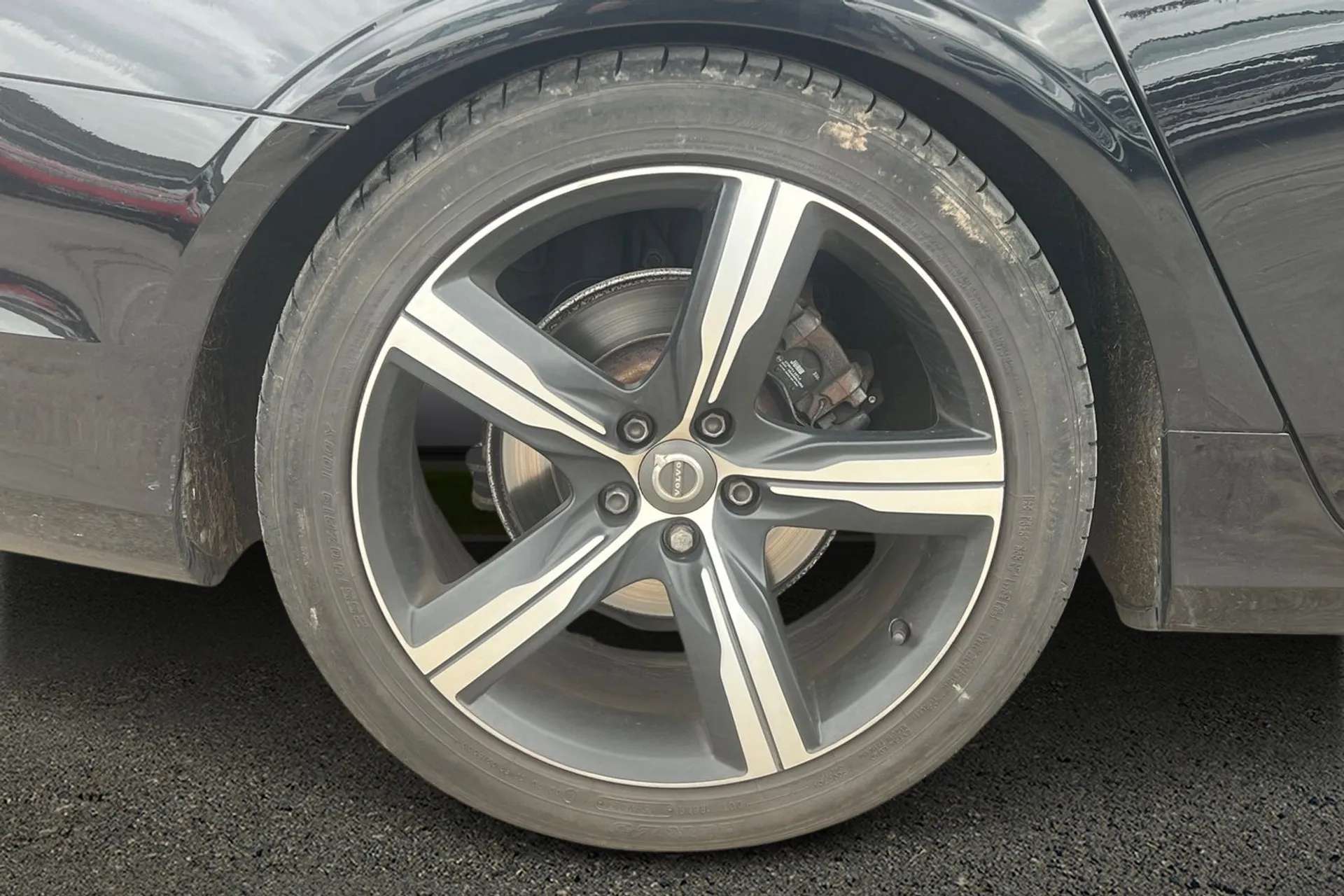 2019 VOLVO V90 2019 VOLVO V90