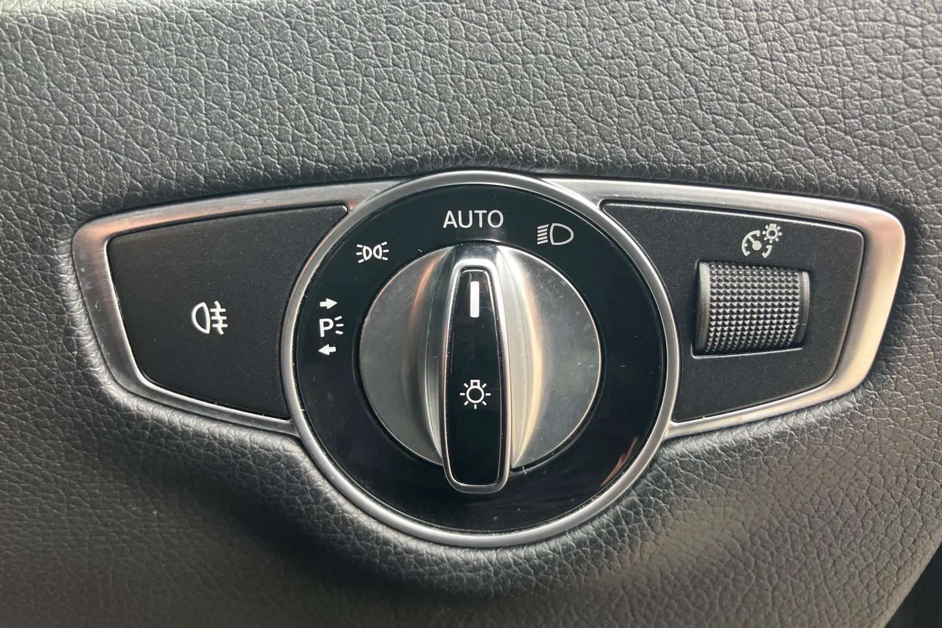 2019 MERCEDES-BENZ E CLASS 2019 MERCEDES-BENZ E CLASS