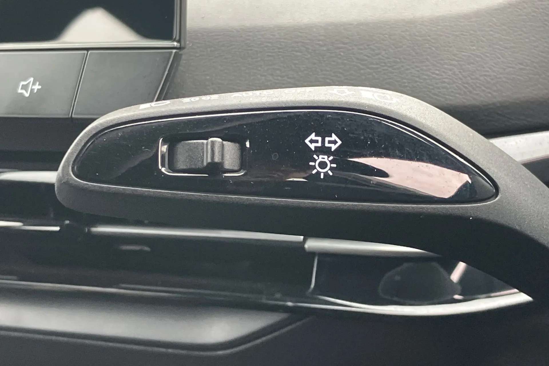 2023 MG MOTOR UK MG4 2023 MG MOTOR UK MG4