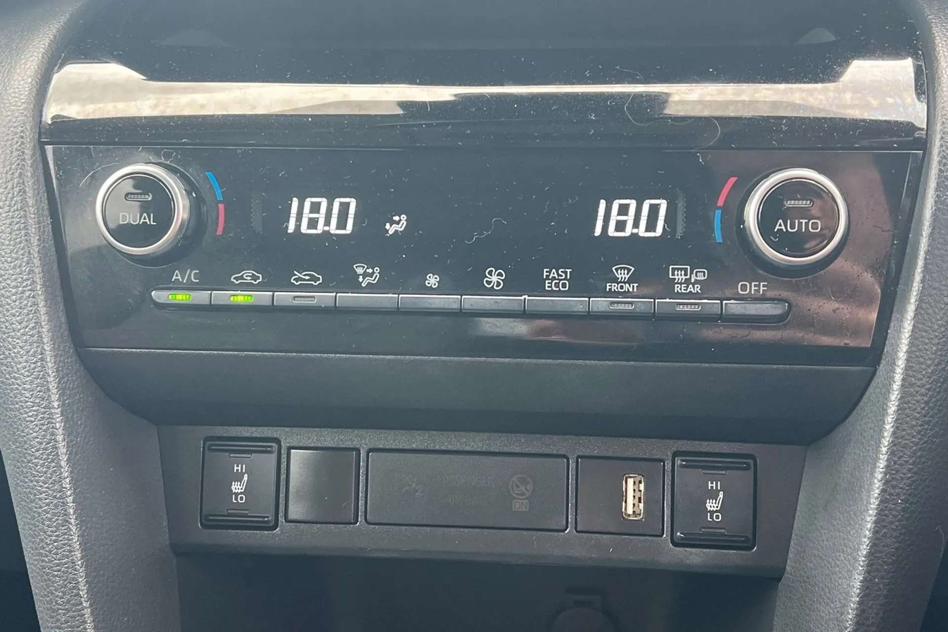 2022 TOYOTA YARIS CROSS 2022 TOYOTA YARIS CROSS