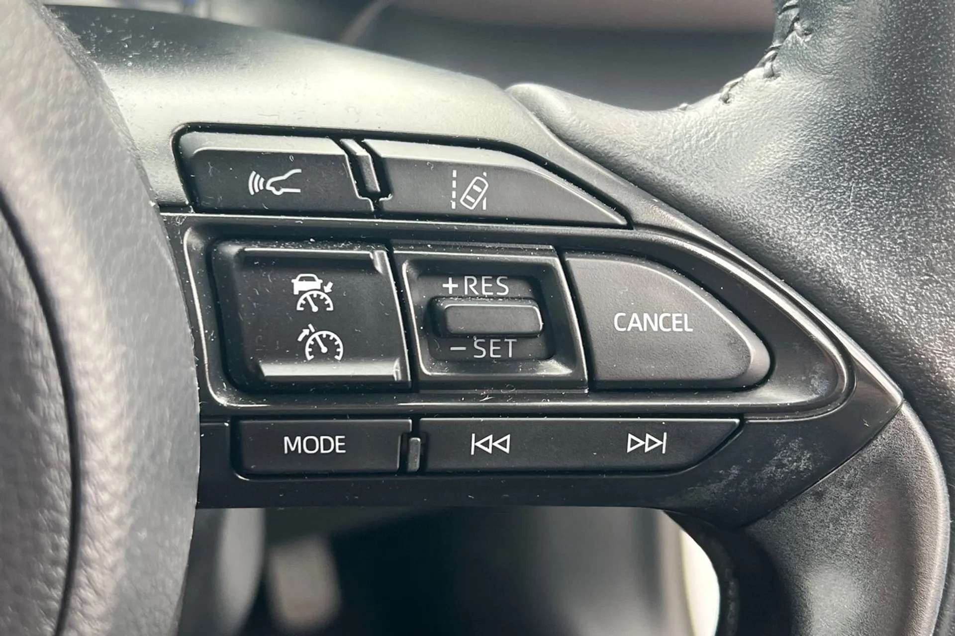 2022 TOYOTA YARIS CROSS 2022 TOYOTA YARIS CROSS