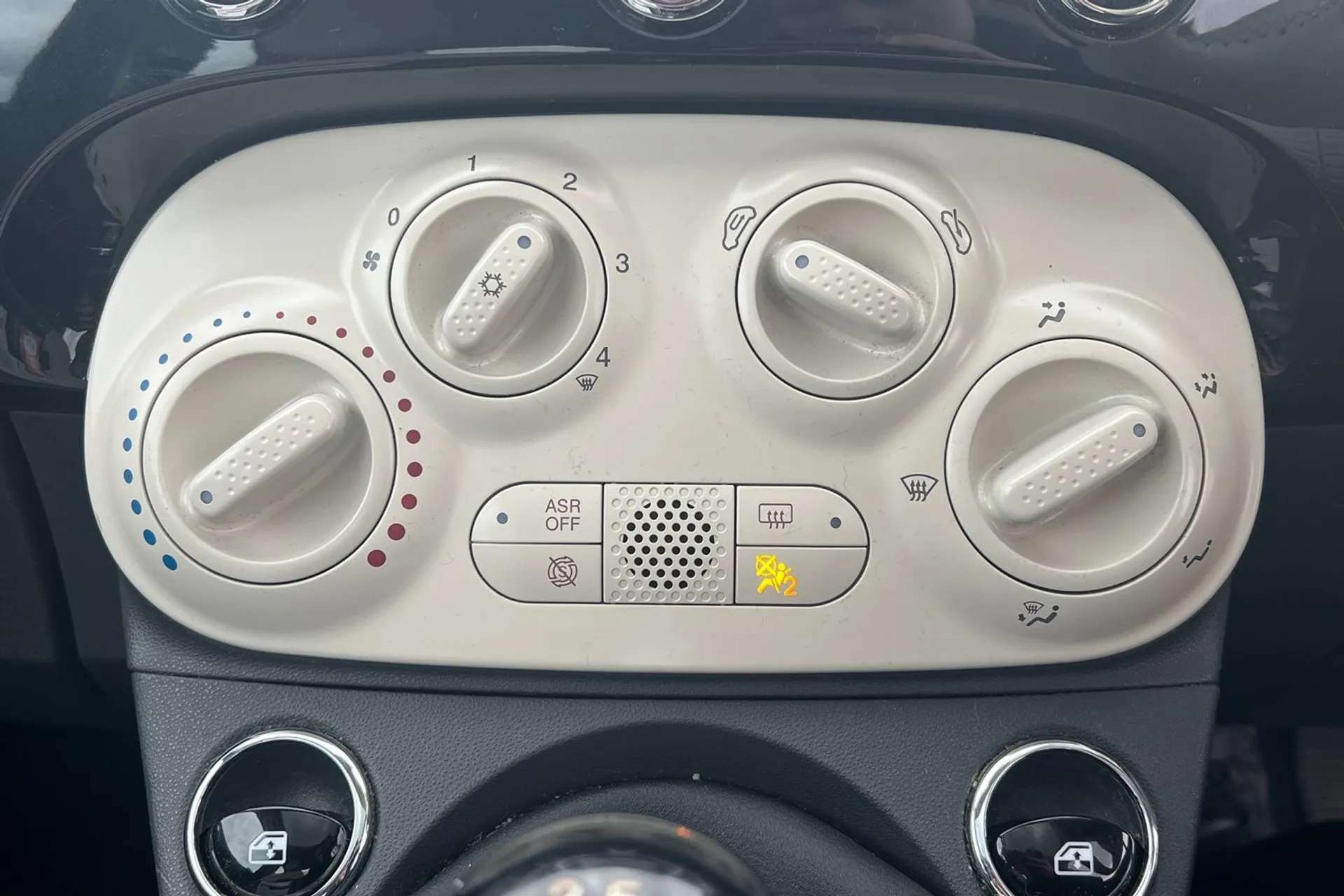 2017 FIAT 500 2017 FIAT 500