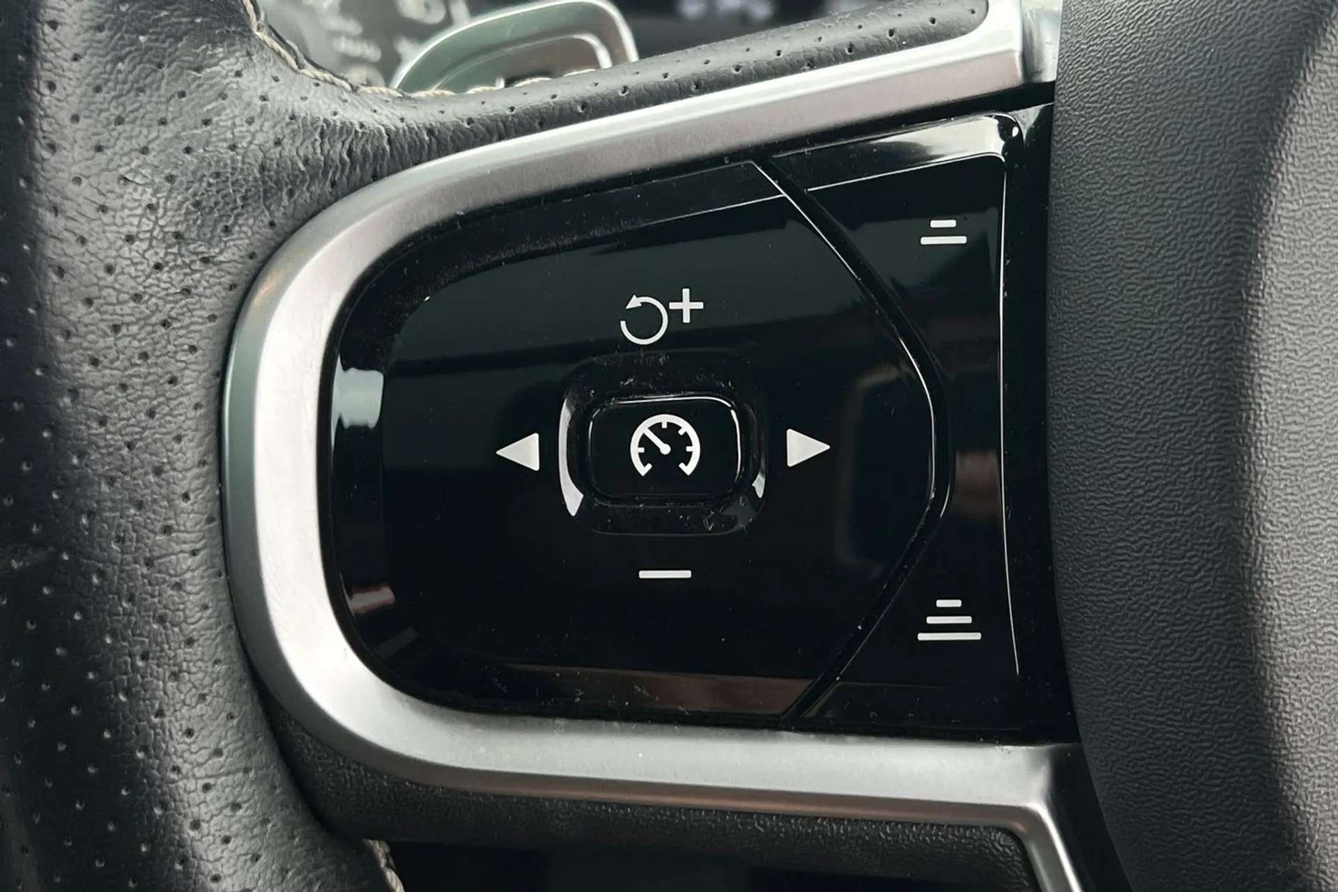 2019 VOLVO XC90 2019 VOLVO XC90