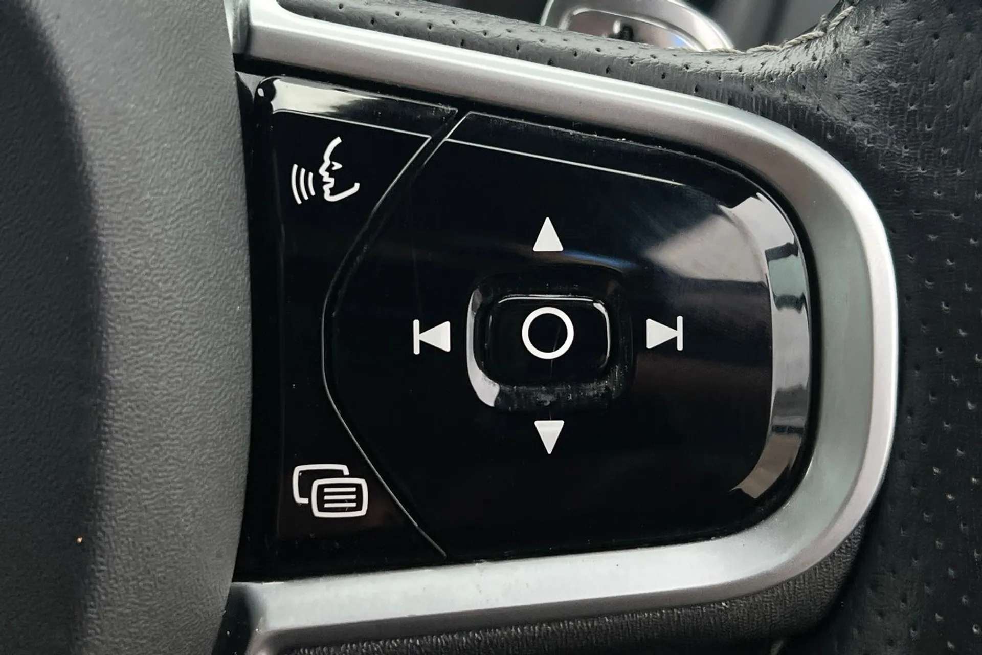 2019 VOLVO XC90 2019 VOLVO XC90