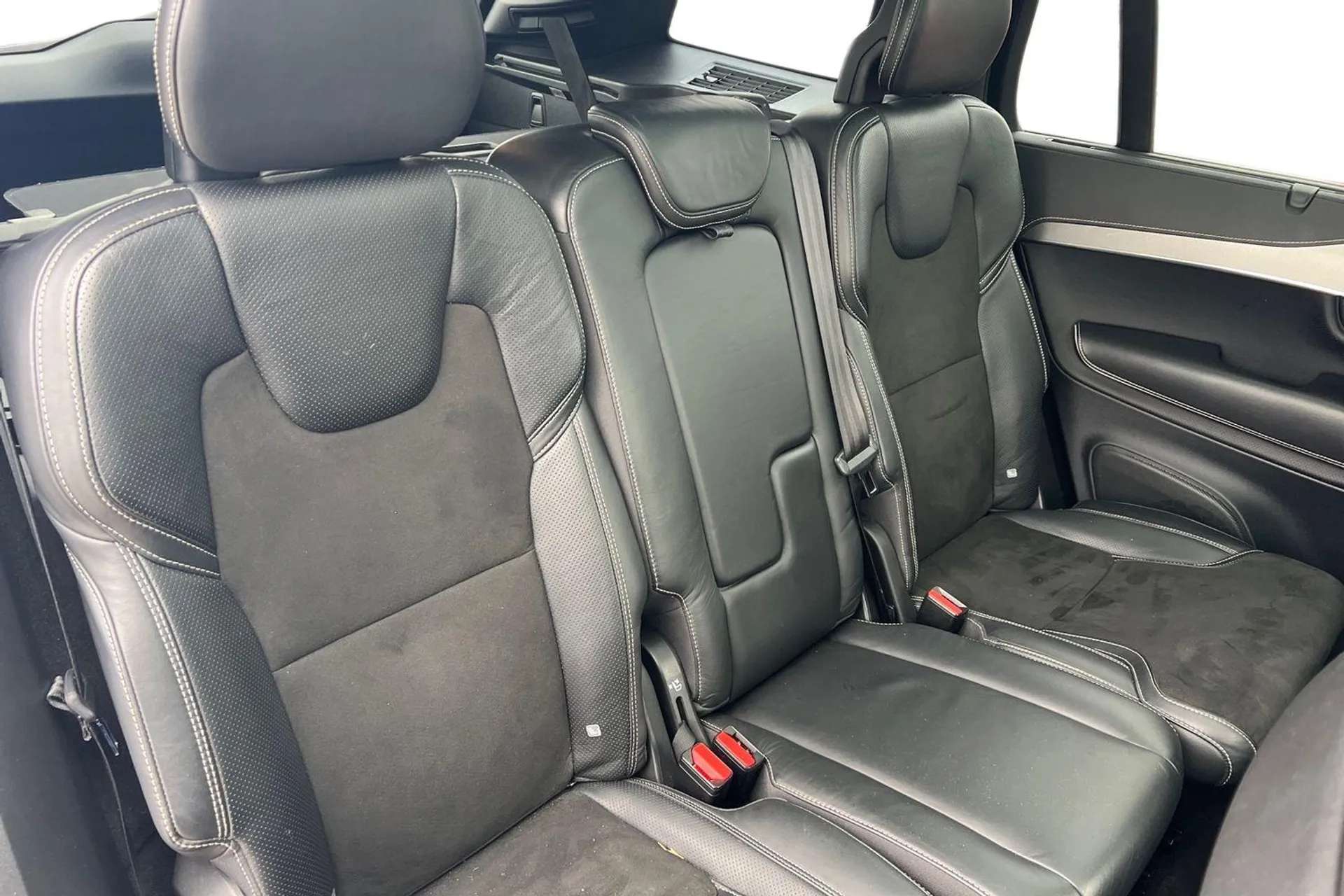 2019 VOLVO XC90 2019 VOLVO XC90