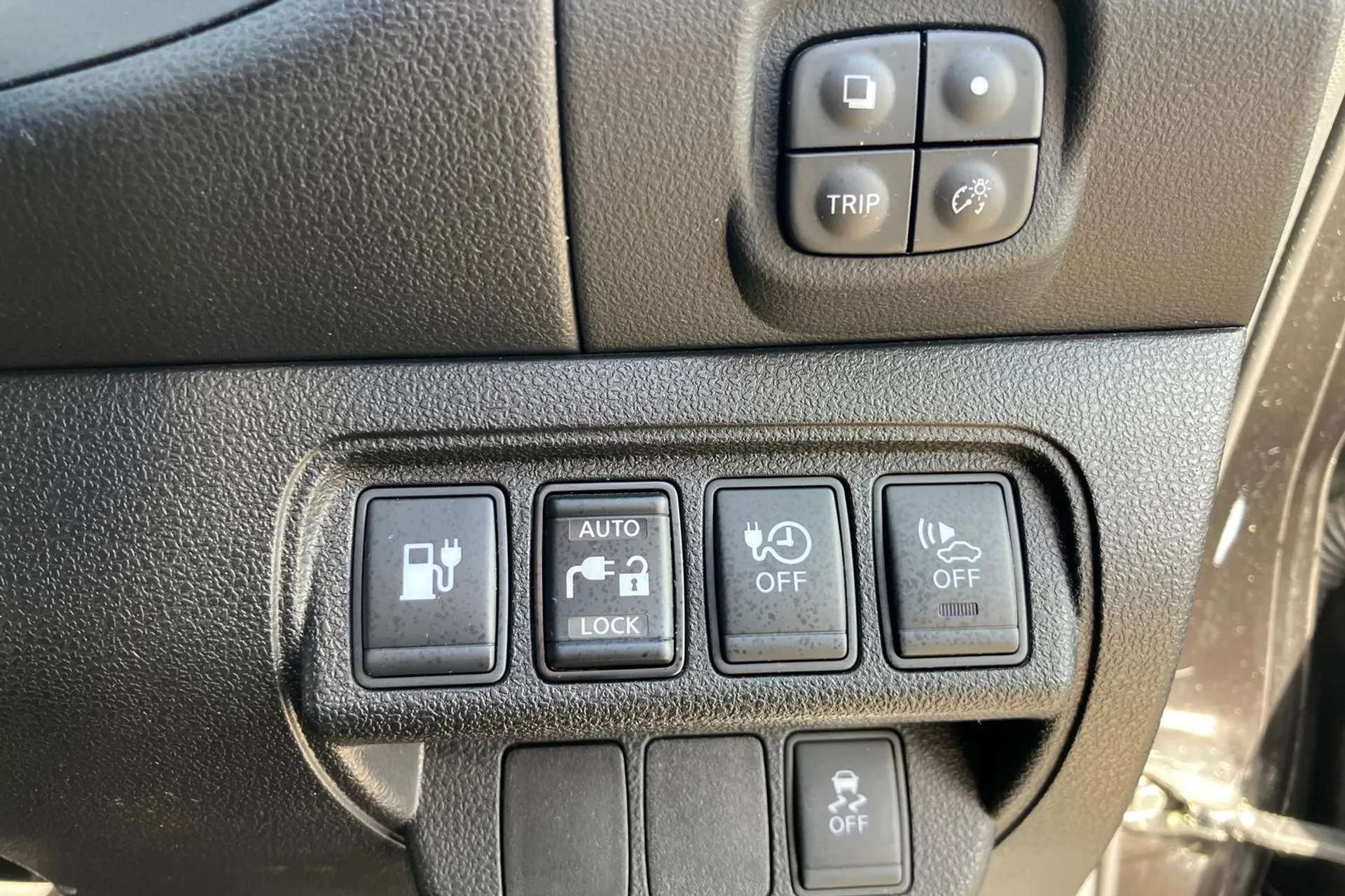 2017 NISSAN LEAF 2017 NISSAN LEAF