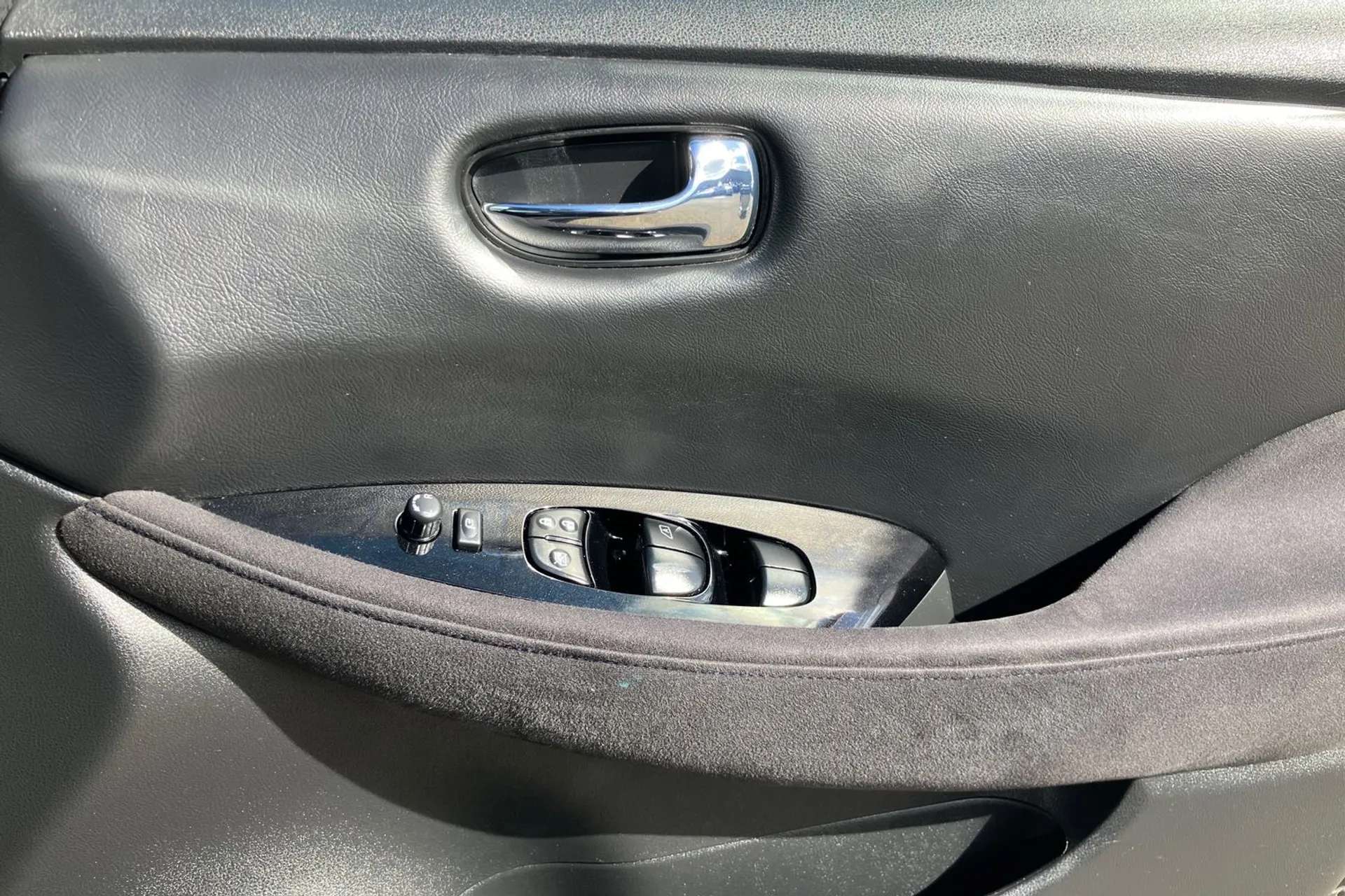 2017 NISSAN LEAF 2017 NISSAN LEAF