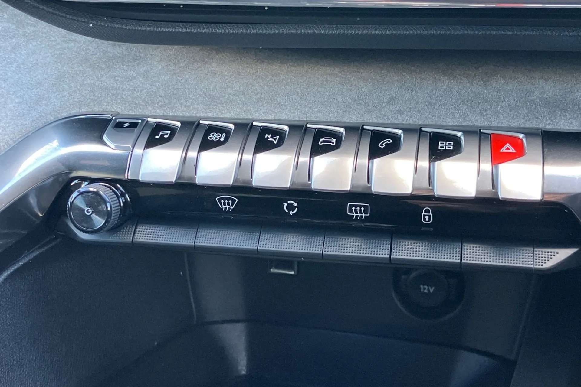 2021 PEUGEOT 3008 2021 PEUGEOT 3008