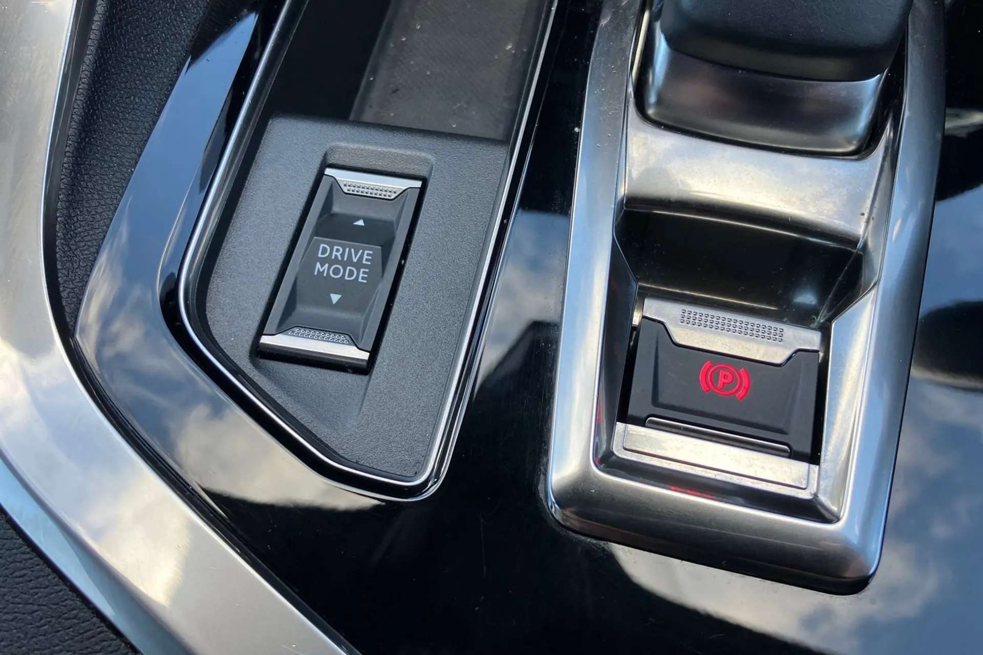 2021 PEUGEOT 3008 2021 PEUGEOT 3008