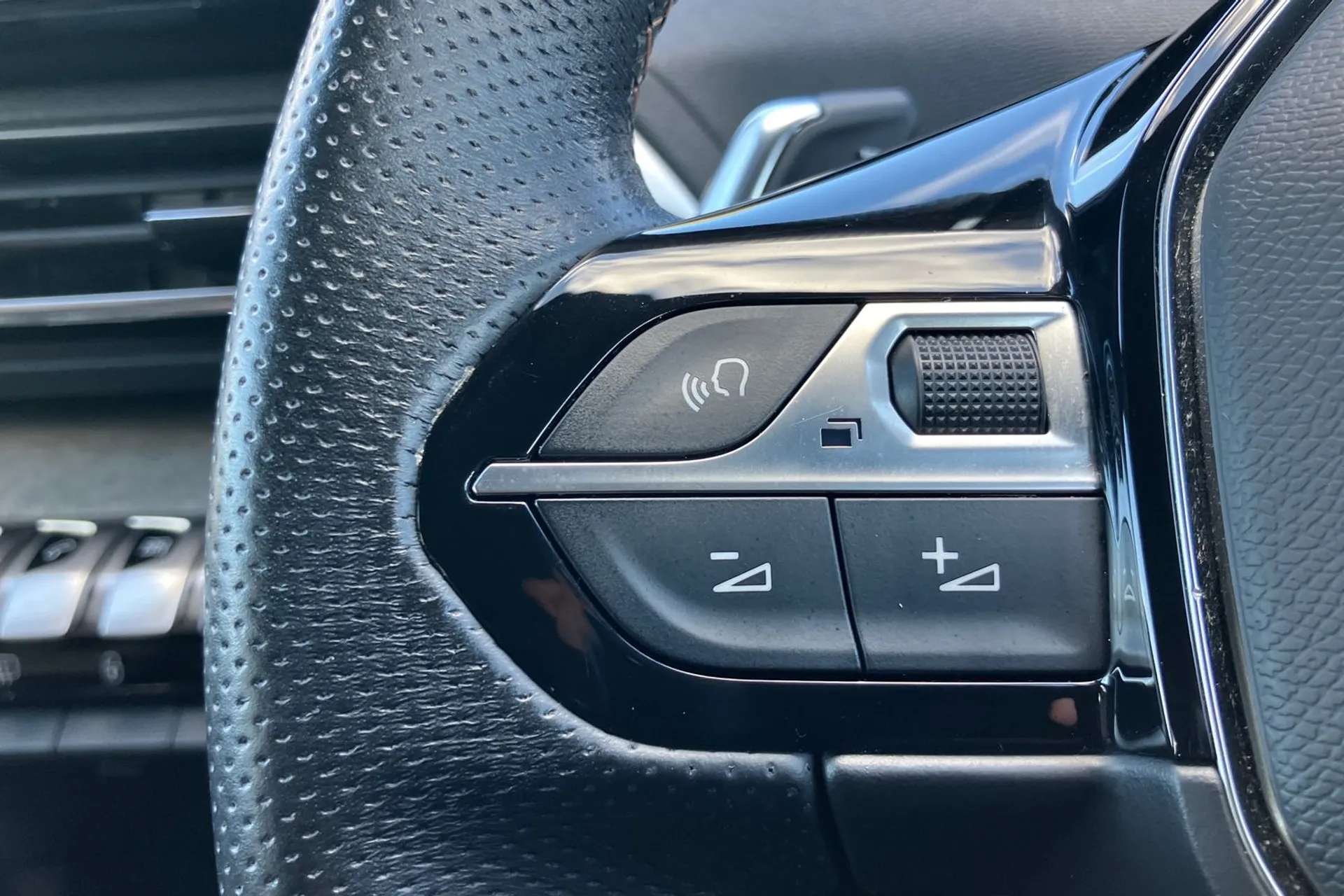 2021 PEUGEOT 3008 2021 PEUGEOT 3008