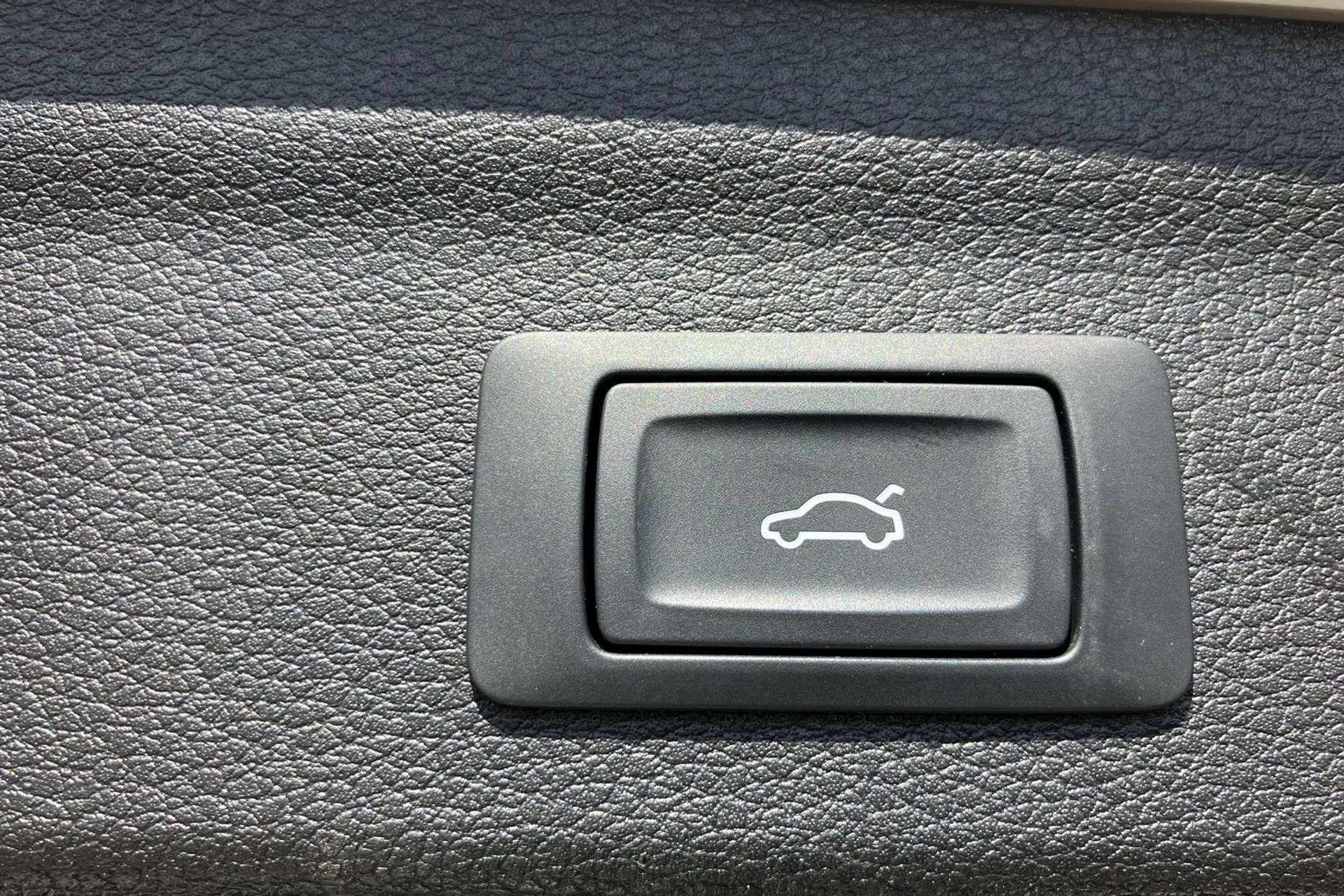 2019 AUDI Q3 2019 AUDI Q3