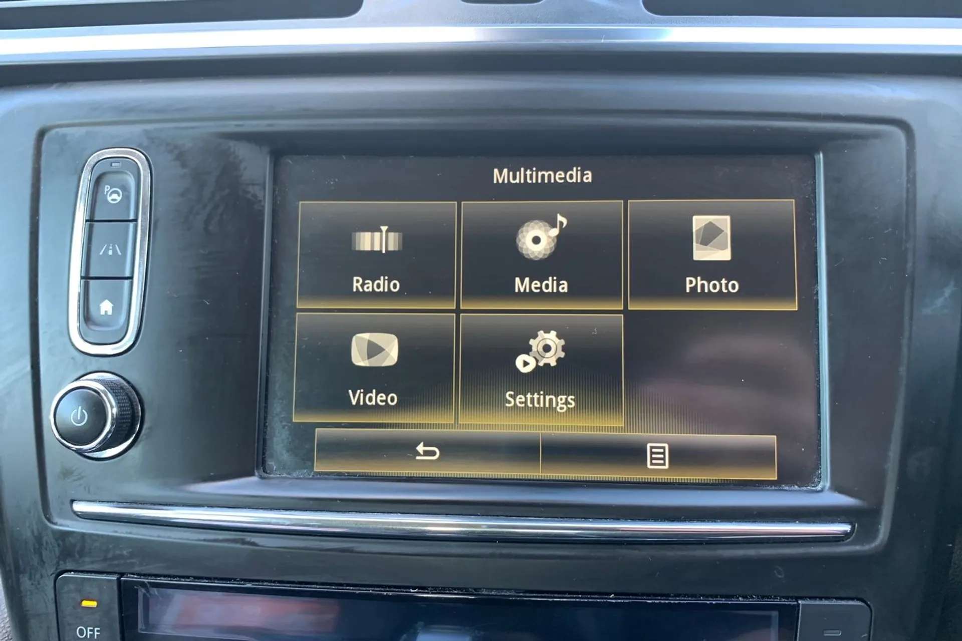 2017 RENAULT KADJAR 2017 RENAULT KADJAR