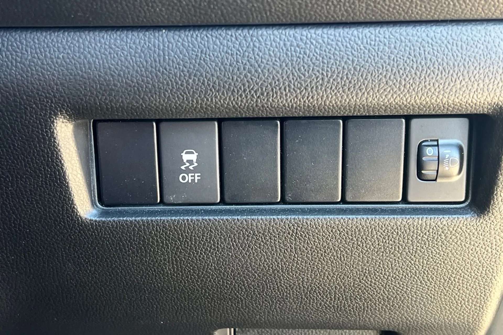 2019 SUZUKI SWIFT 2019 SUZUKI SWIFT