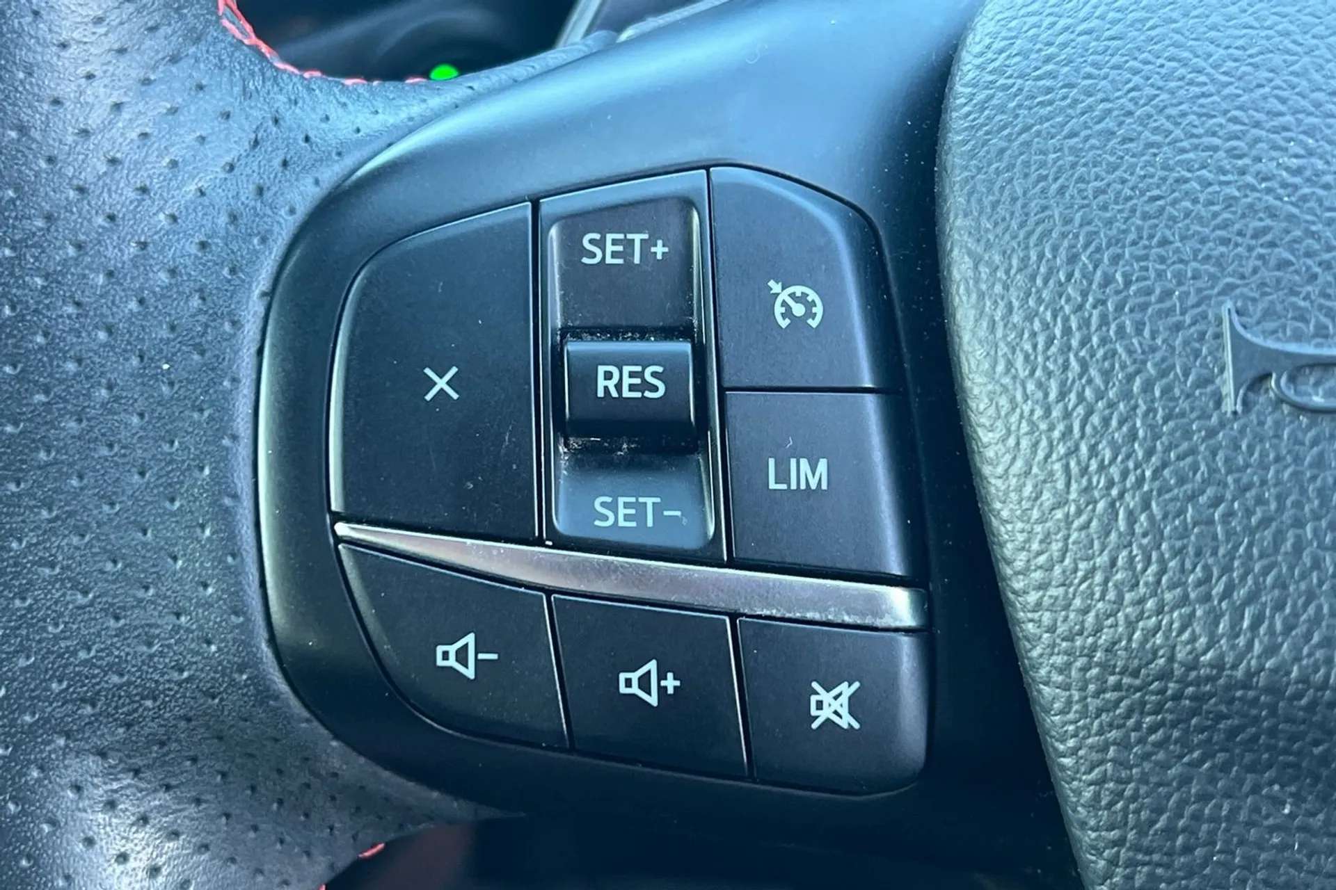 2021 FORD KUGA 2021 FORD KUGA