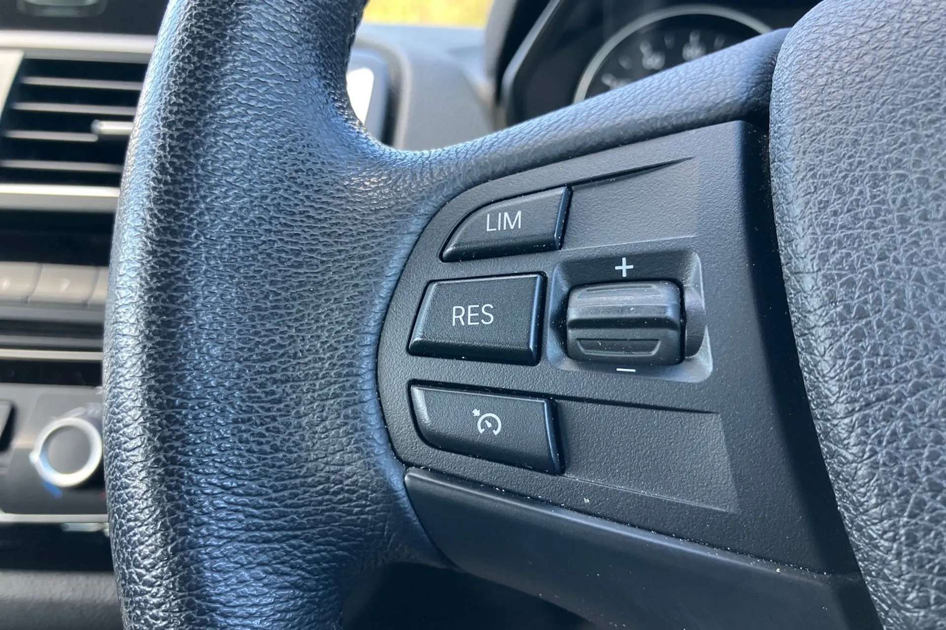 2017 BMW 1 SERIES 2017 BMW 1 SERIES