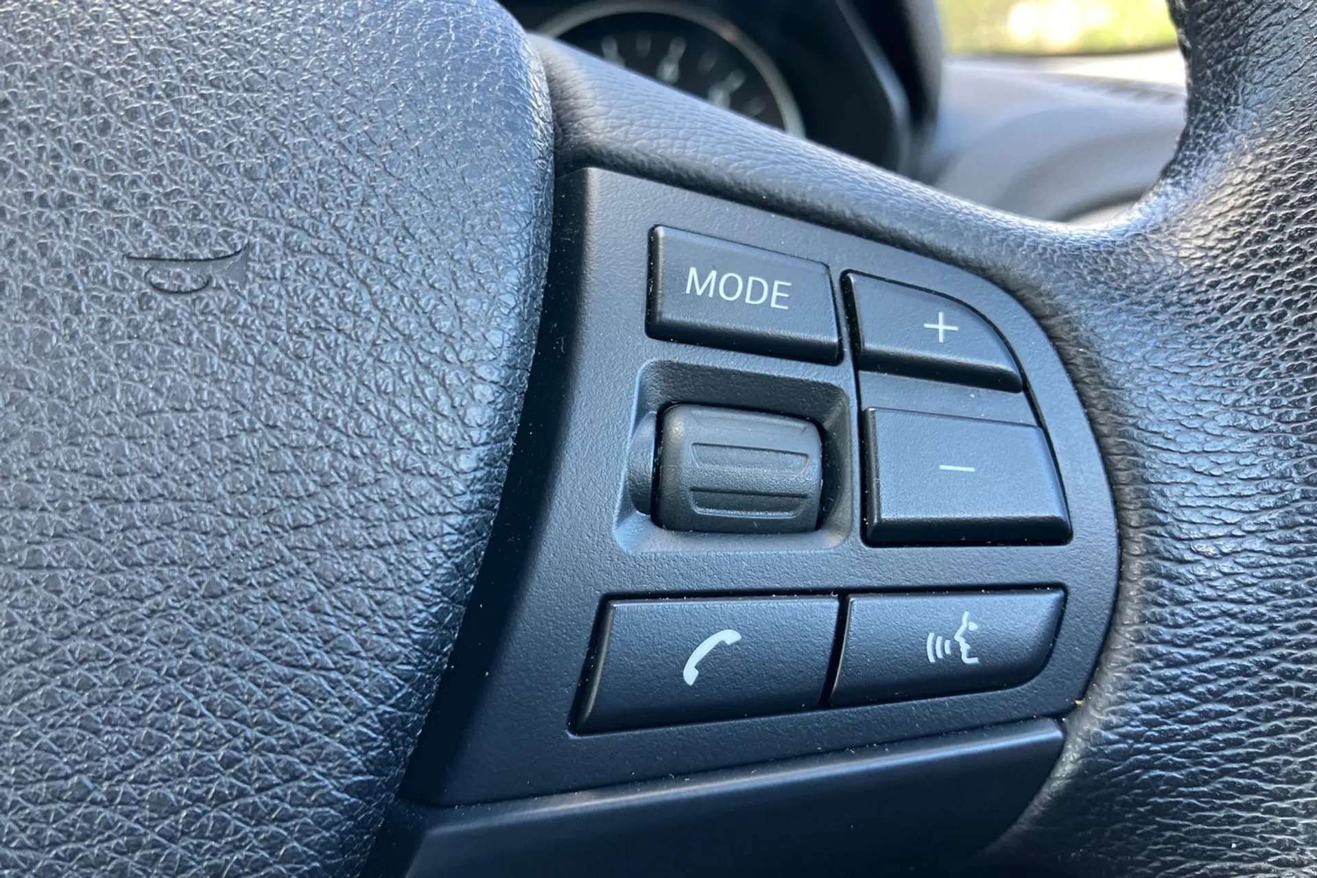 2017 BMW 1 SERIES 2017 BMW 1 SERIES