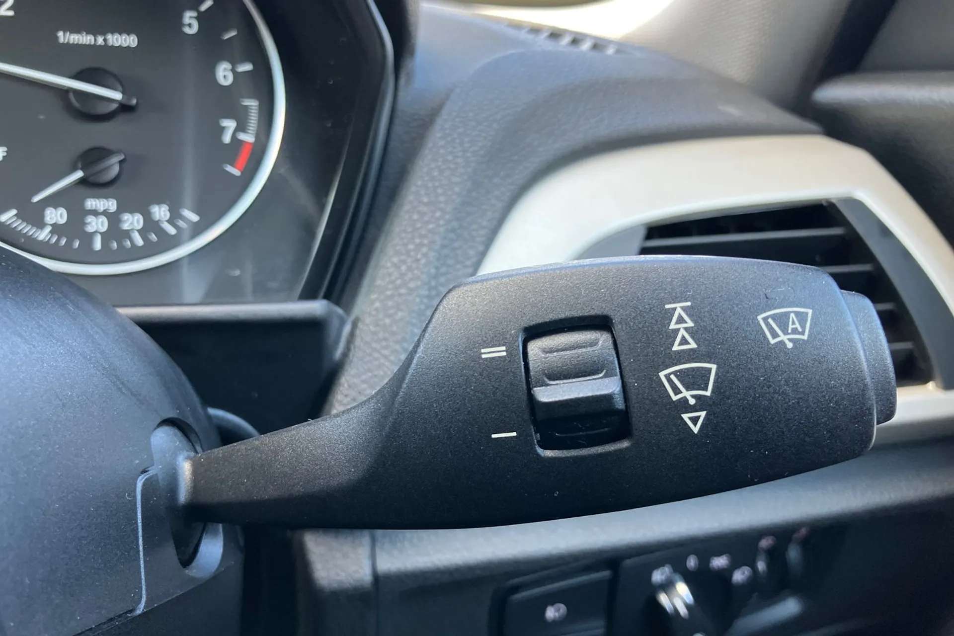 2017 BMW 1 SERIES 2017 BMW 1 SERIES