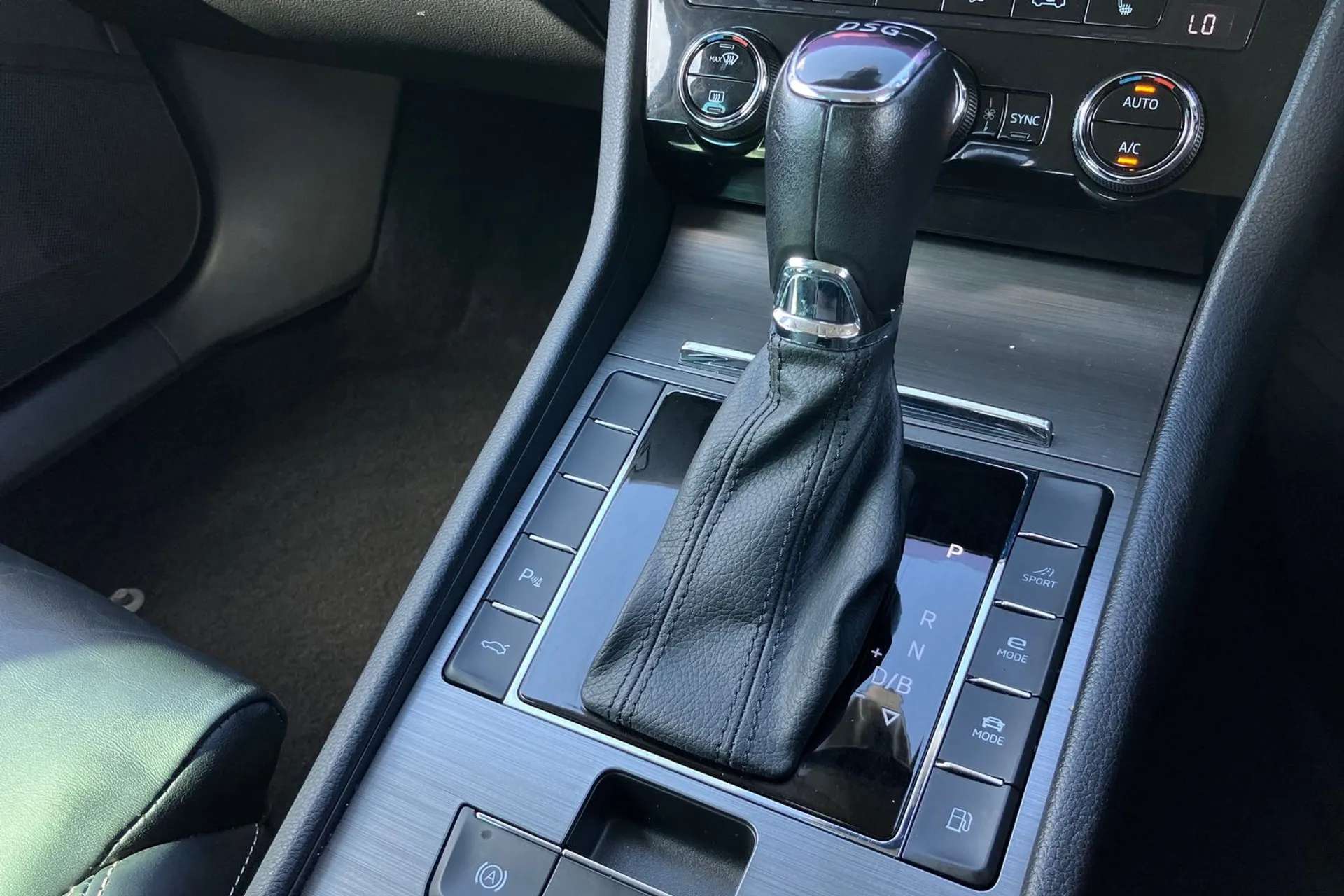 2021 SKODA SUPERB 2021 SKODA SUPERB