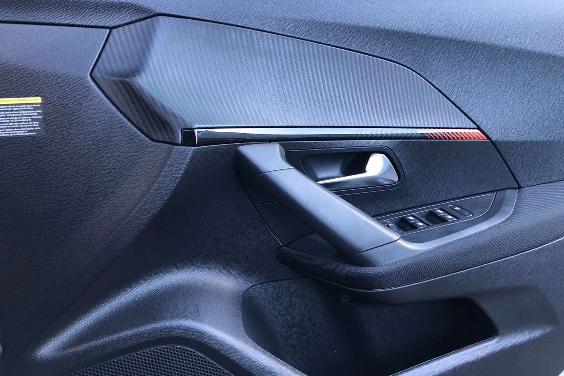 2022 PEUGEOT 2008 2022 PEUGEOT 2008