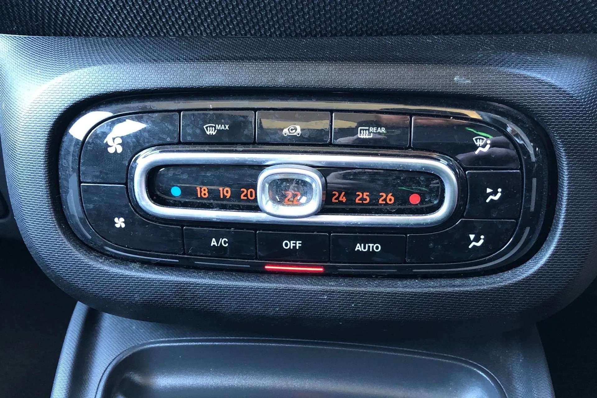 2018 SMART FORFOUR 2018 SMART FORFOUR