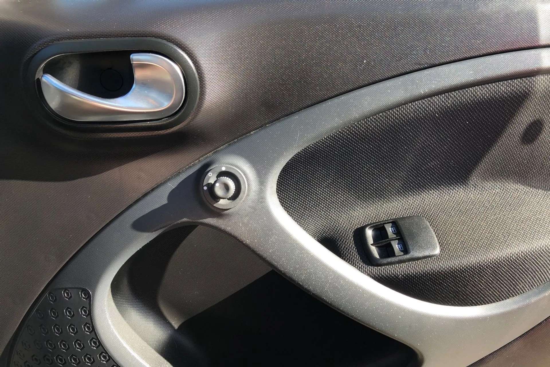 2018 SMART FORFOUR 2018 SMART FORFOUR