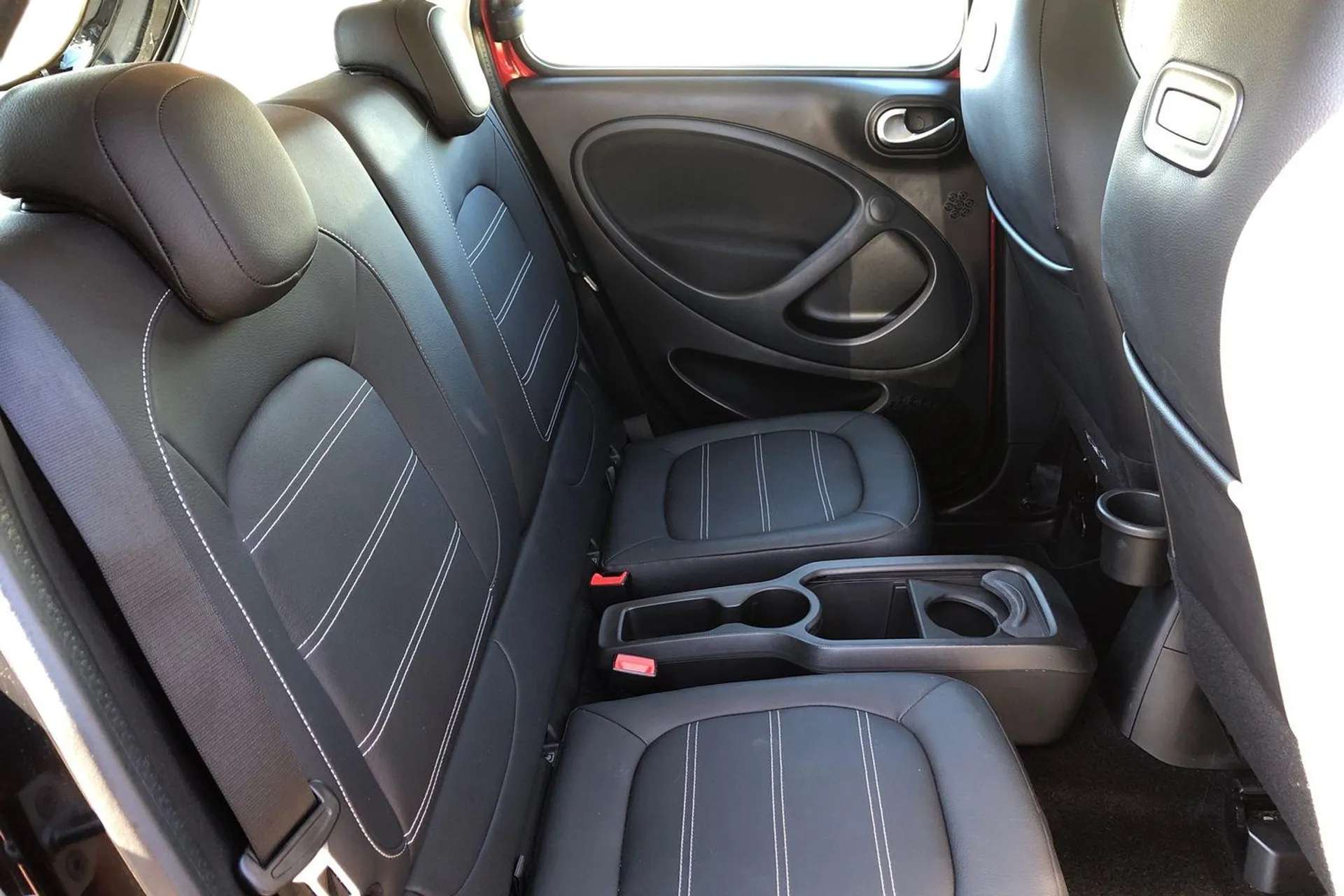 2018 SMART FORFOUR 2018 SMART FORFOUR