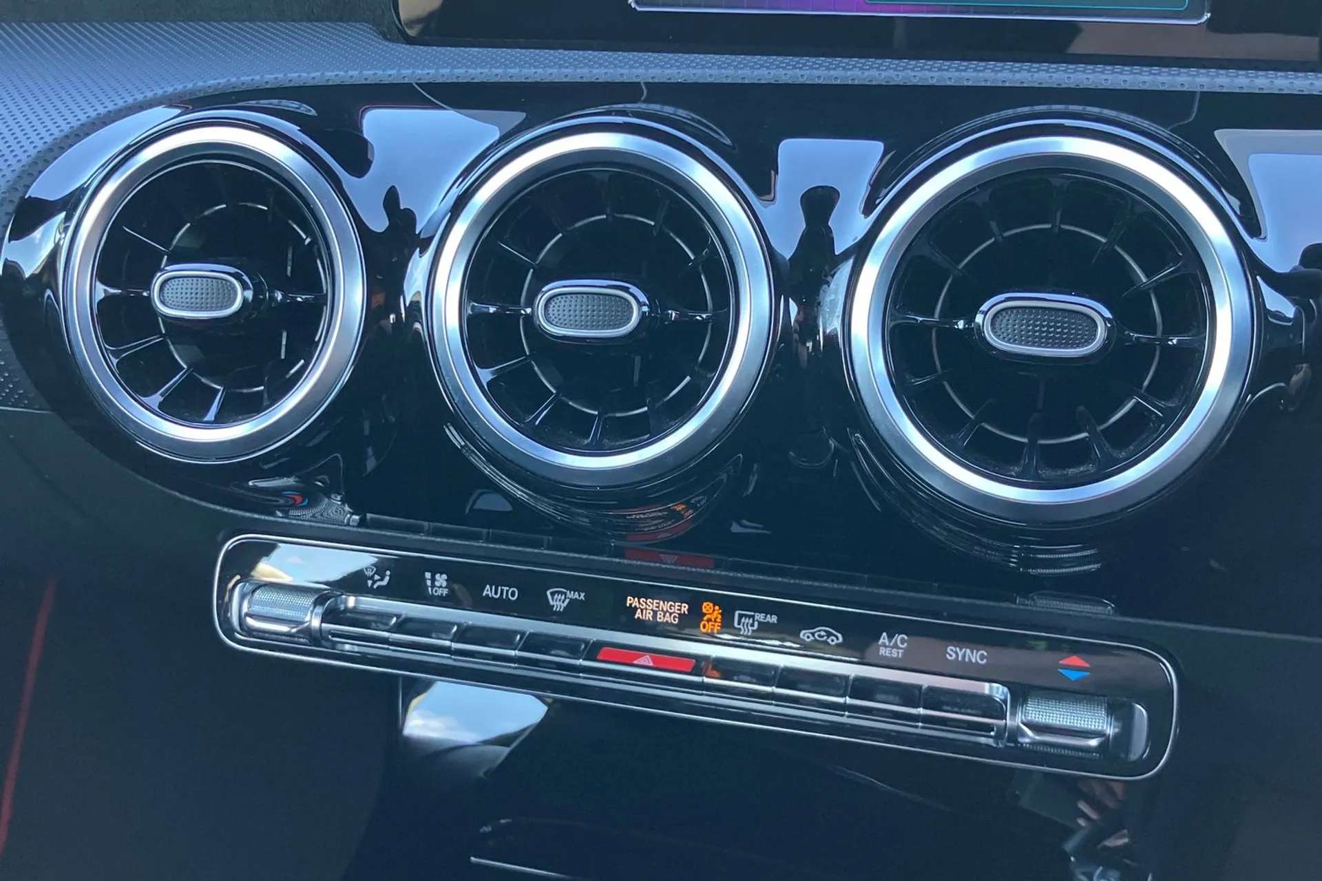 2018 MERCEDES-BENZ A CLASS 2018 MERCEDES-BENZ A CLASS