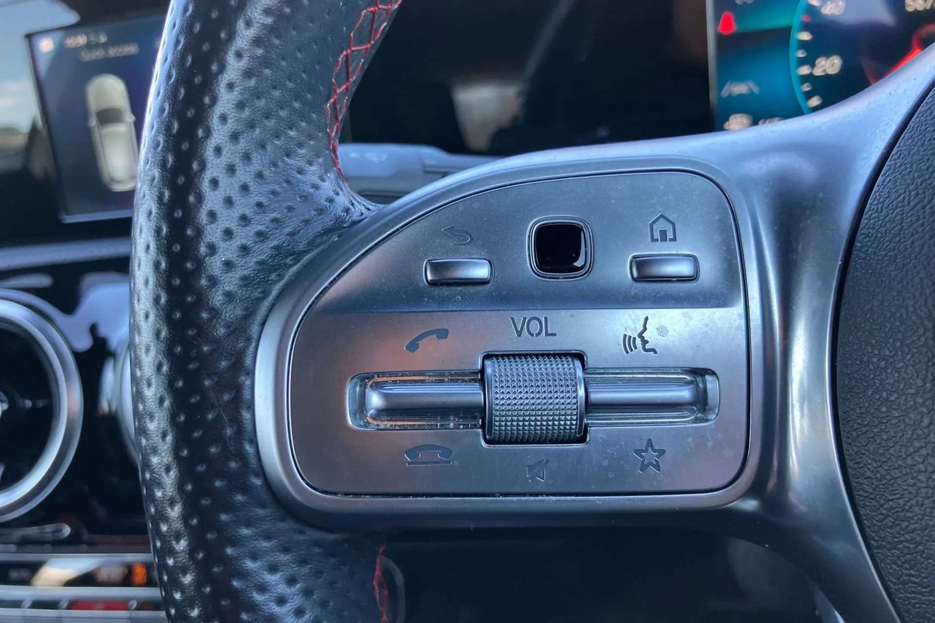 2018 MERCEDES-BENZ A CLASS 2018 MERCEDES-BENZ A CLASS