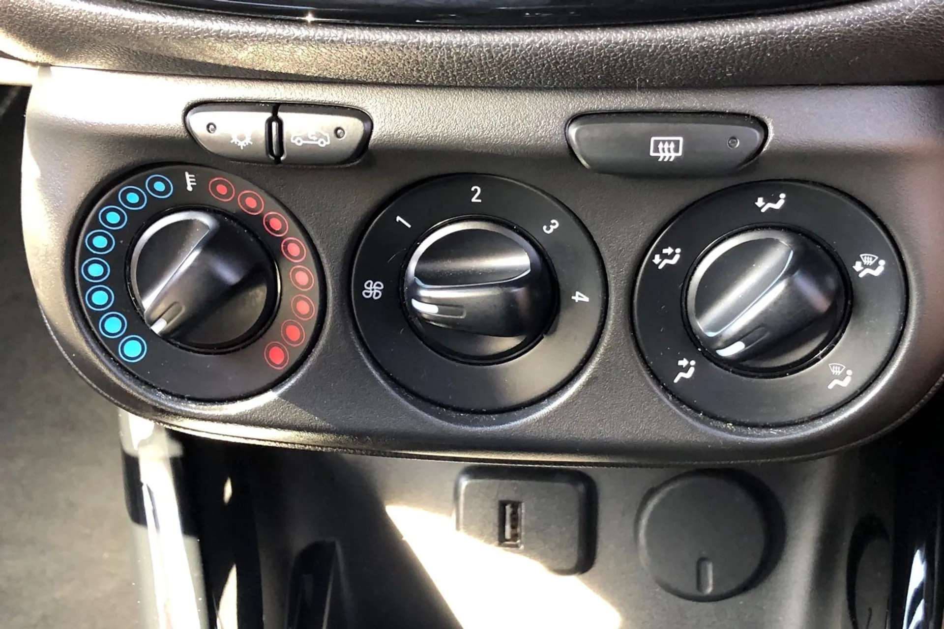 2017 VAUXHALL CORSA 2017 VAUXHALL CORSA