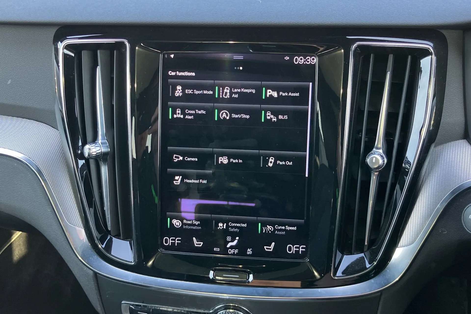 2021 VOLVO V60 2021 VOLVO V60