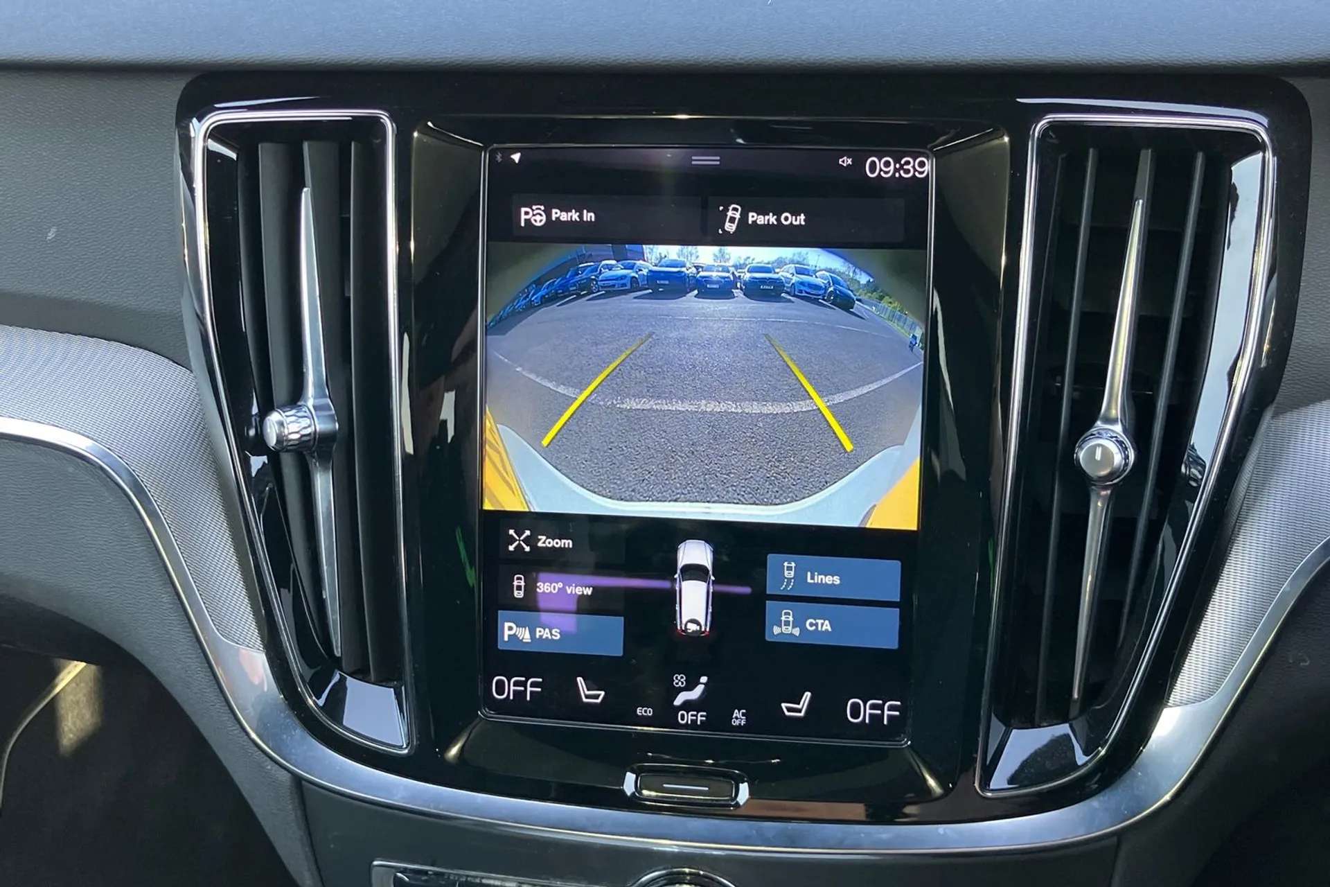 2021 VOLVO V60 2021 VOLVO V60