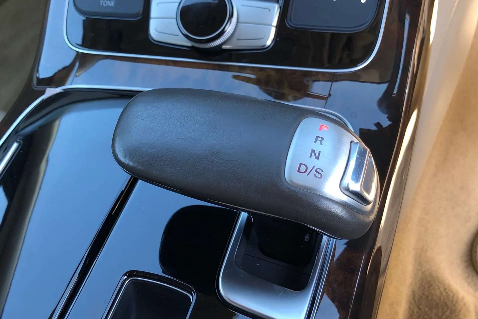 2016 AUDI A8 2016 AUDI A8