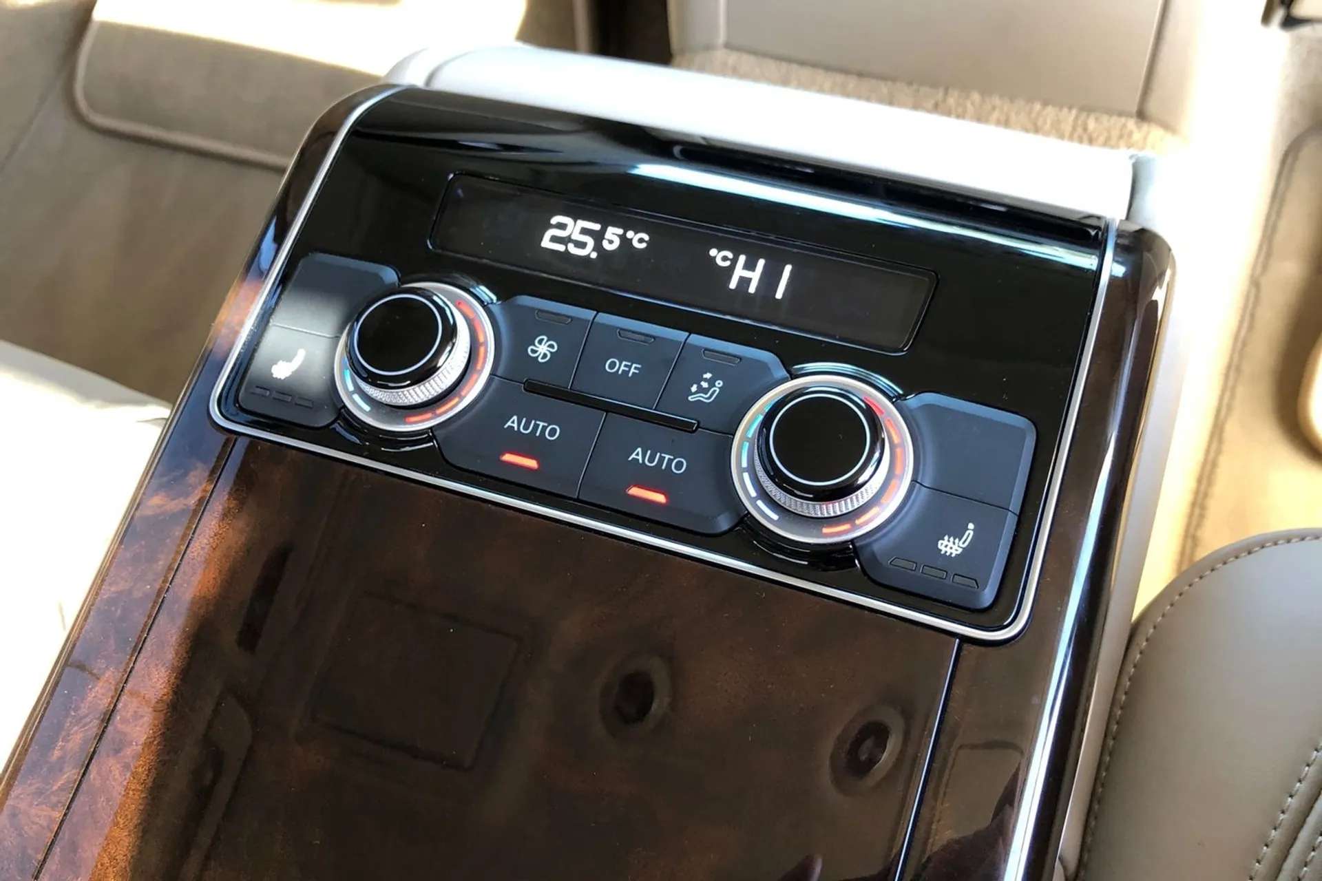 2016 AUDI A8 2016 AUDI A8