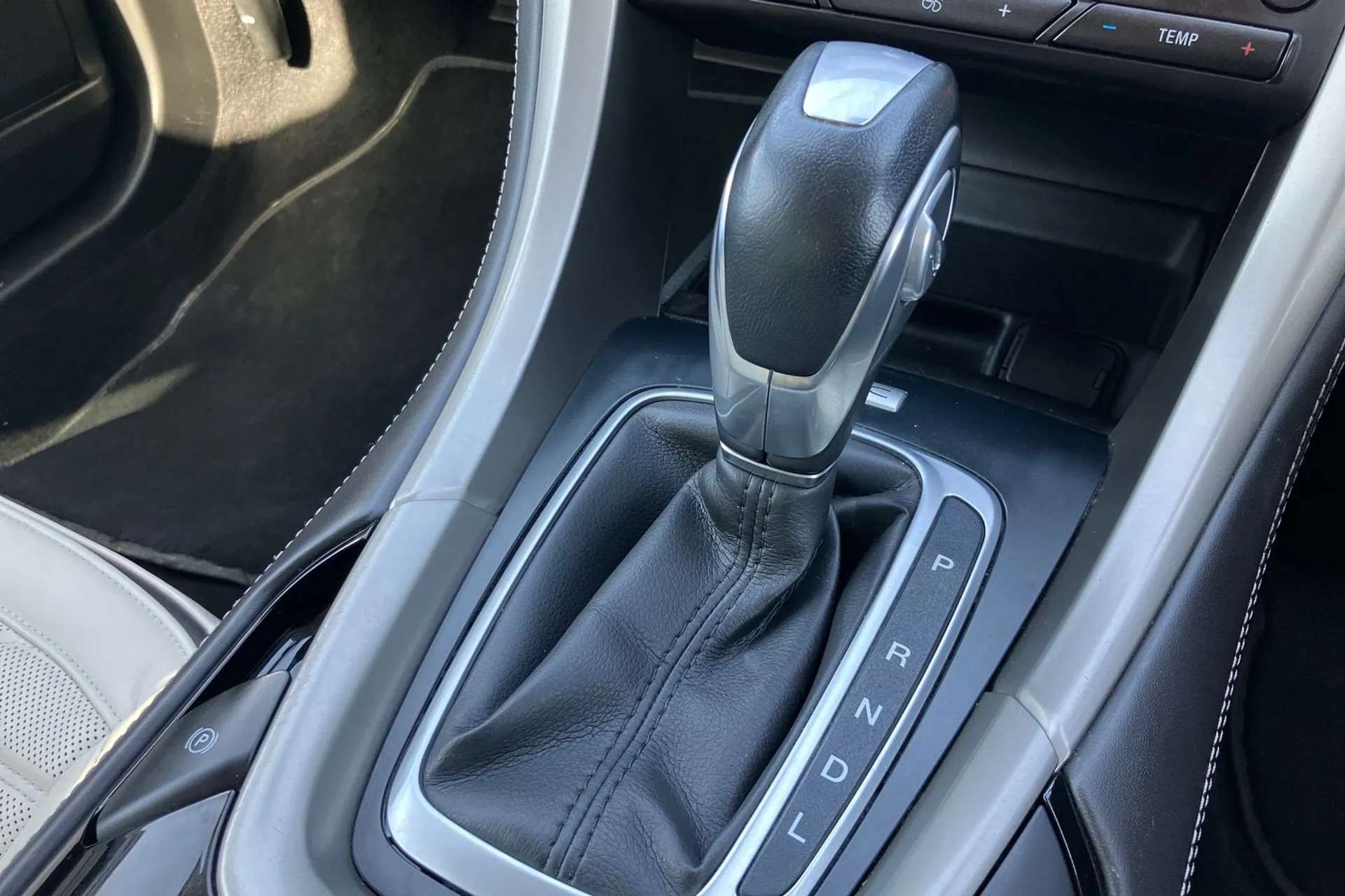 2017 FORD MONDEO VIGNALE 2017 FORD MONDEO VIGNALE