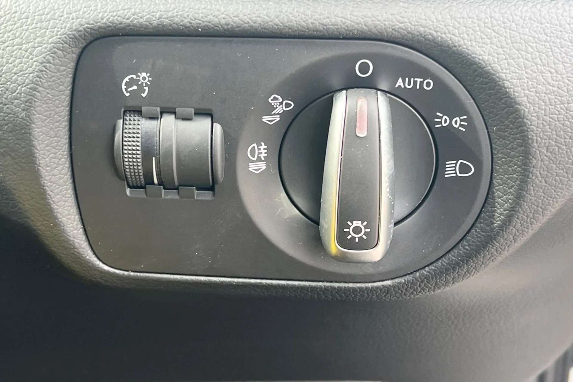 2017 AUDI Q3 2017 AUDI Q3