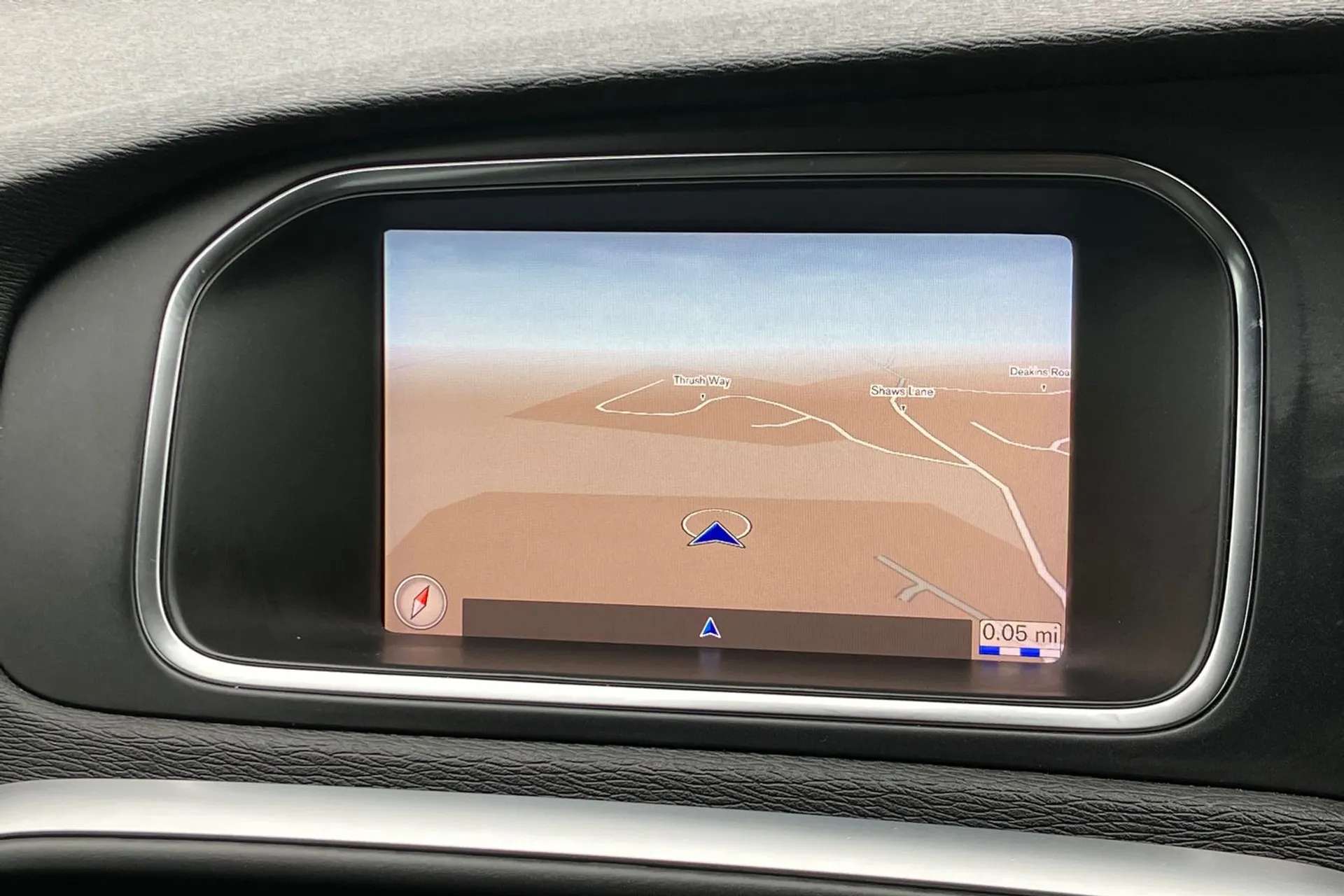 2018 VOLVO V40 2018 VOLVO V40