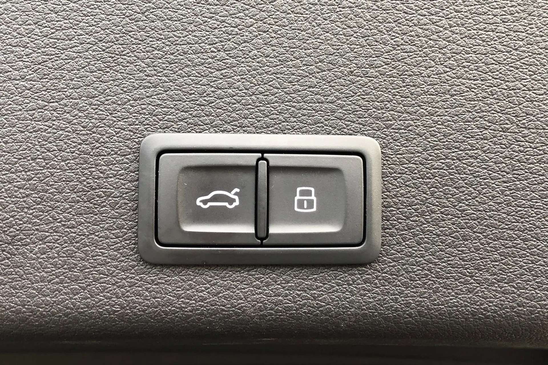 2019 AUDI E-TRON 2019 AUDI E-TRON