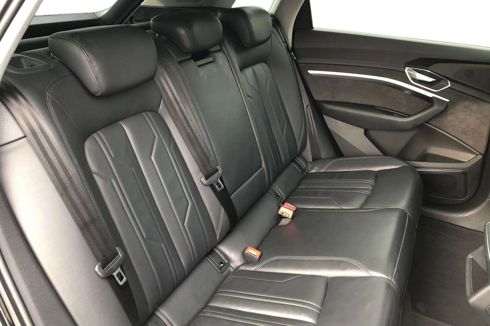2019 AUDI E-TRON 2019 AUDI E-TRON