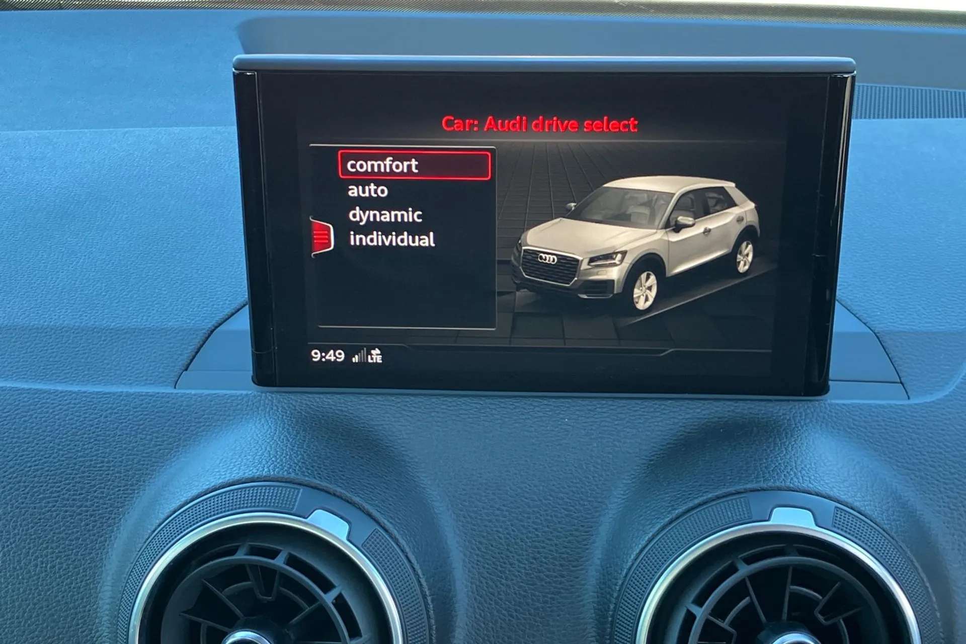 2019 AUDI Q2 2019 AUDI Q2