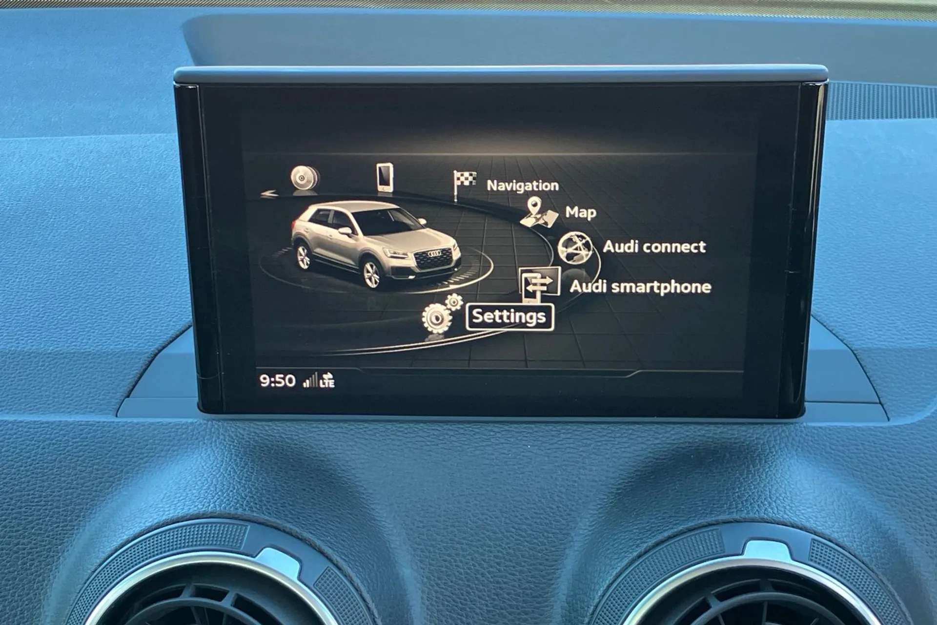 2019 AUDI Q2 2019 AUDI Q2