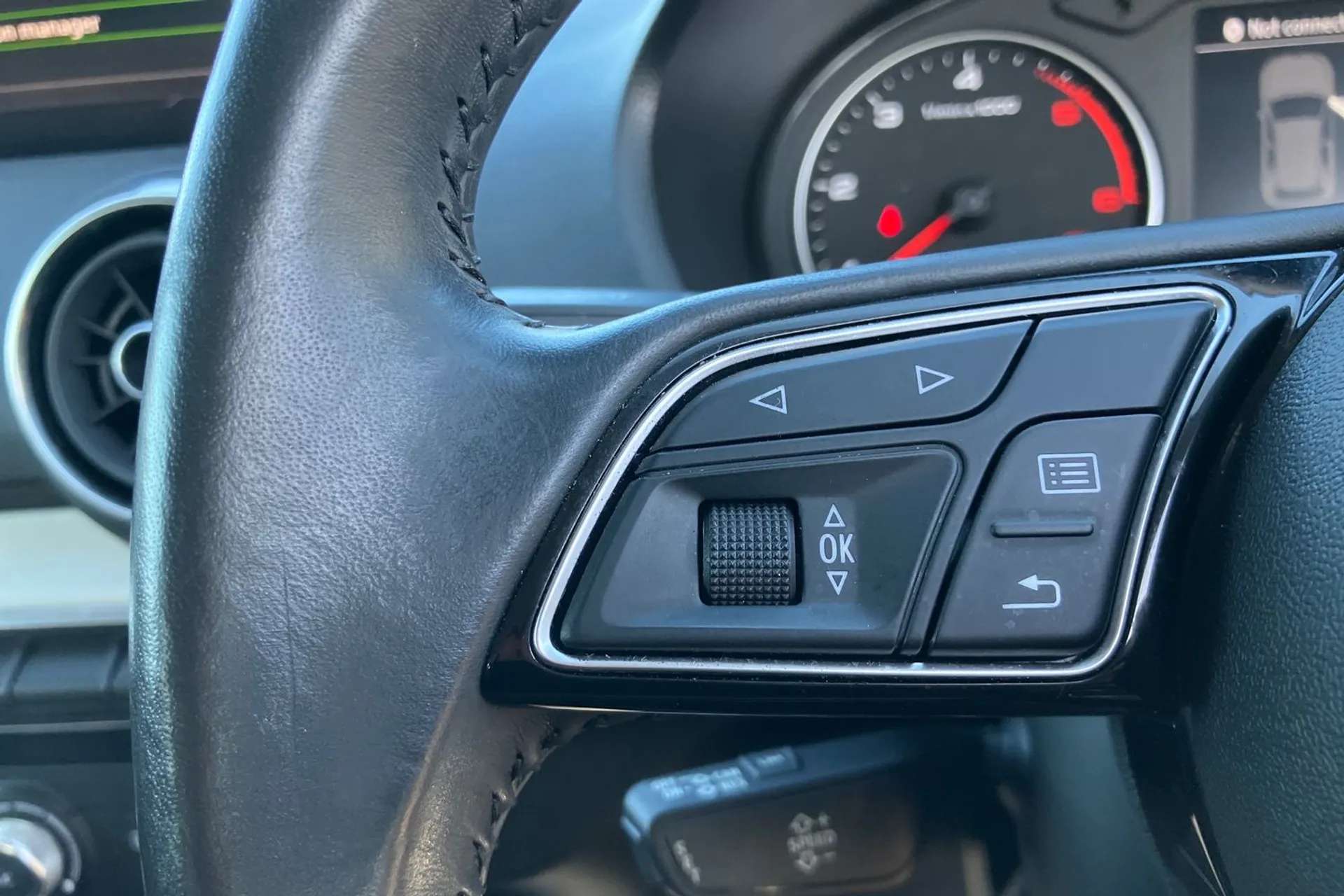 2019 AUDI Q2 2019 AUDI Q2