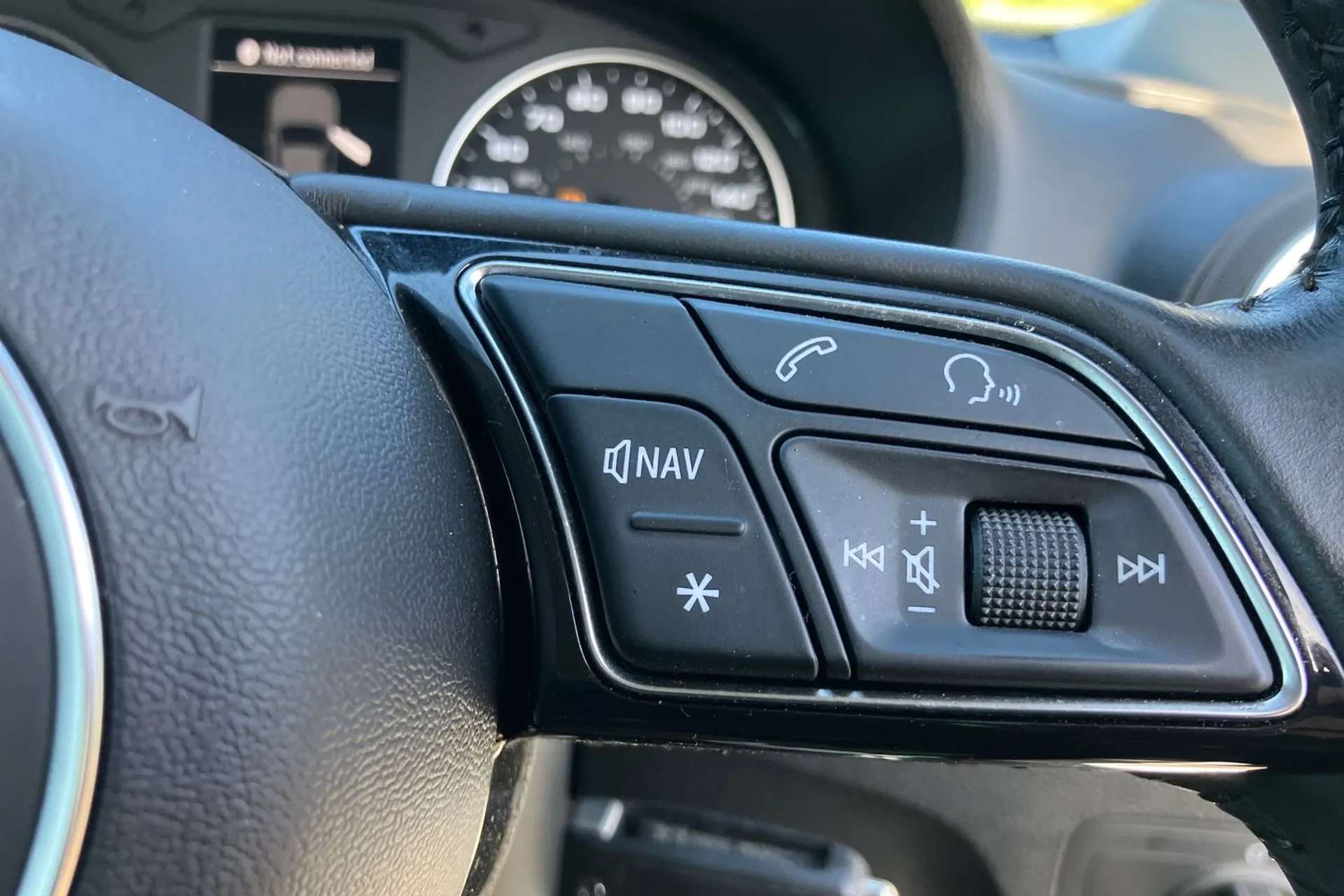 2019 AUDI Q2 2019 AUDI Q2