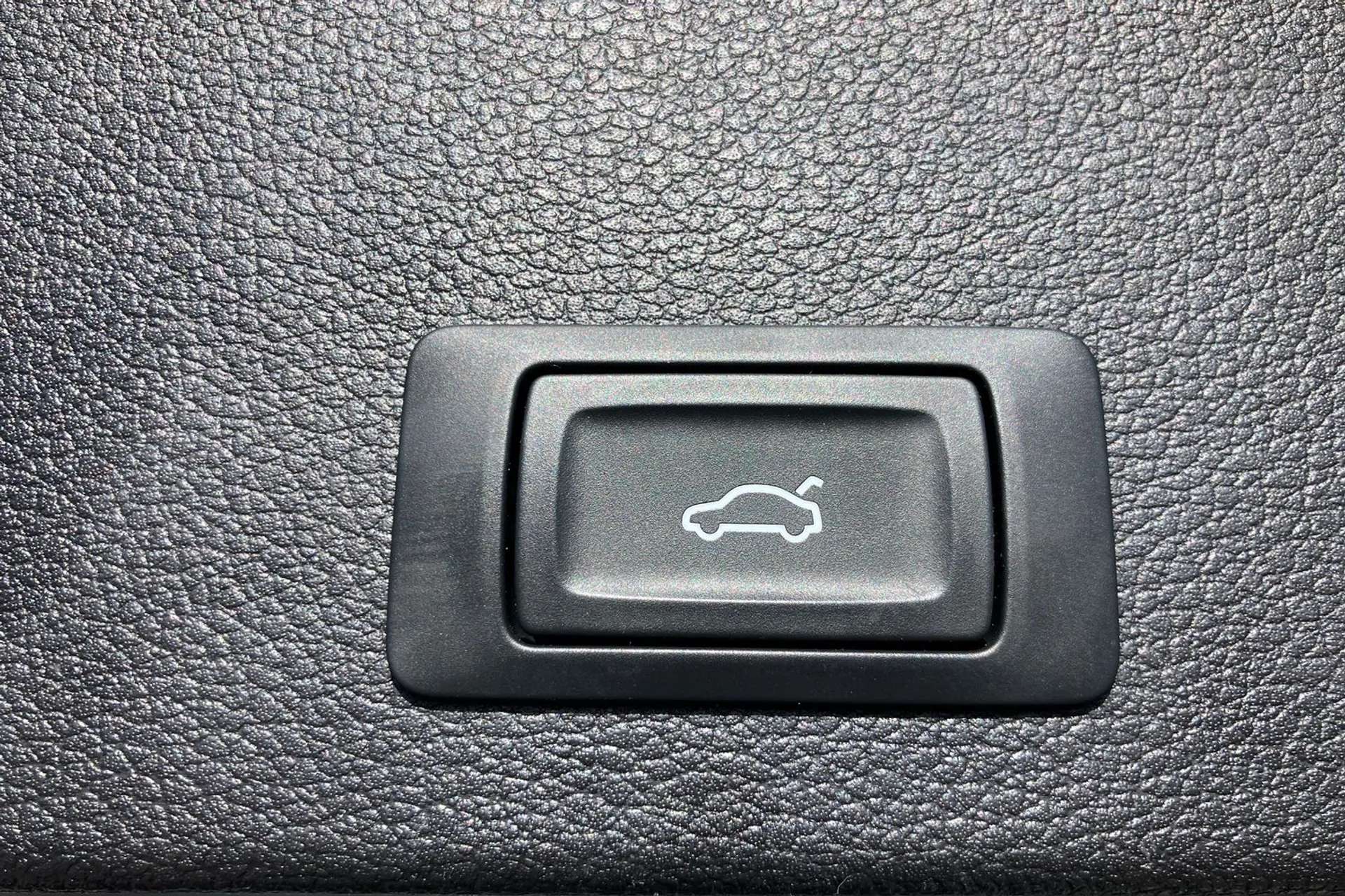 2019 AUDI Q2 2019 AUDI Q2