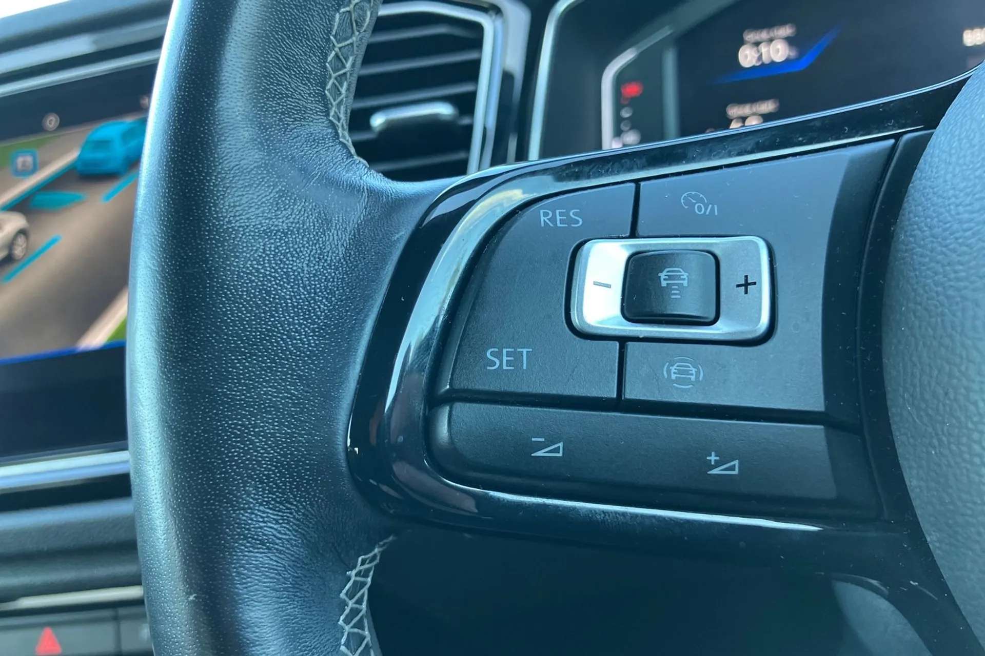 2021 VOLKSWAGEN T-ROC 2021 VOLKSWAGEN T-ROC