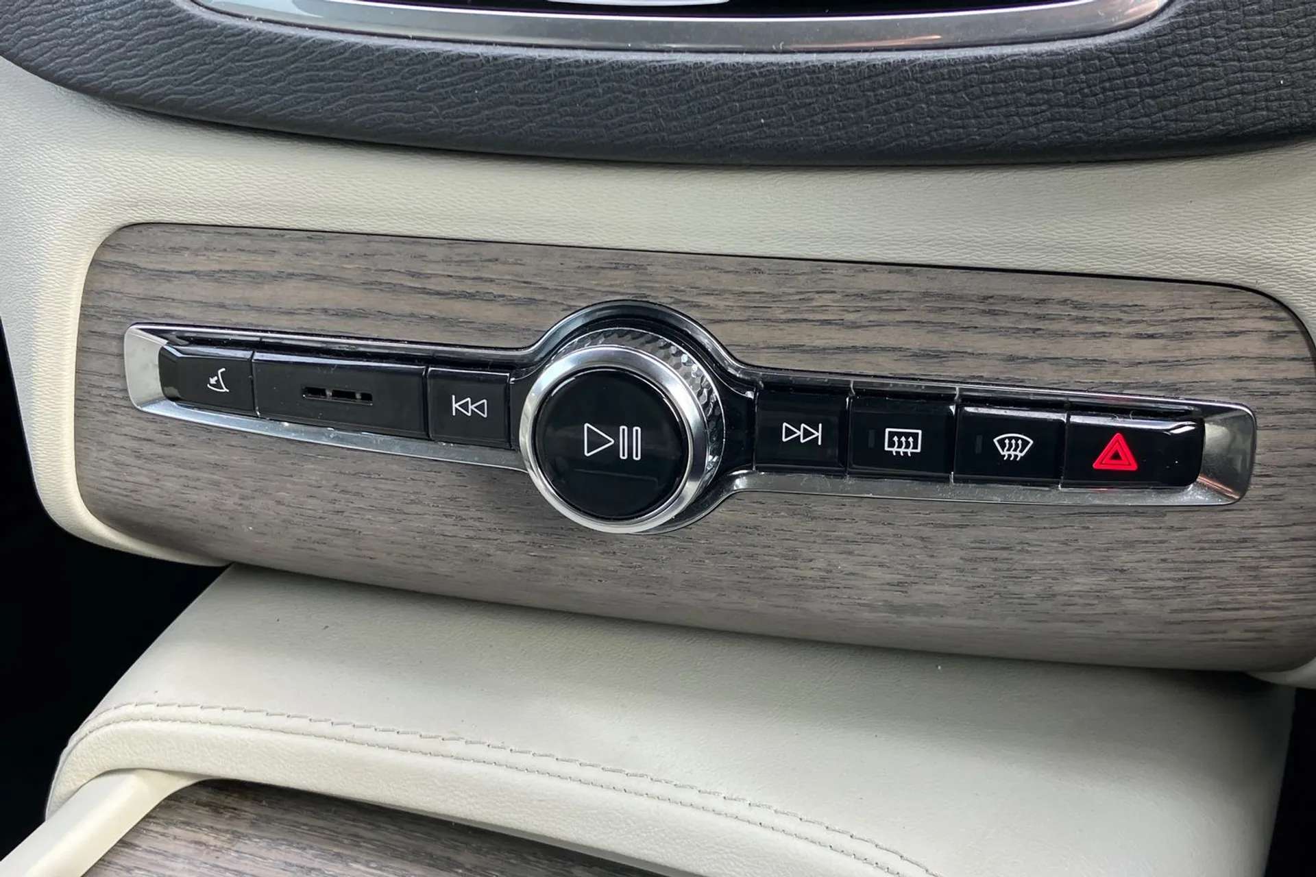 2022 VOLVO XC90 2022 VOLVO XC90