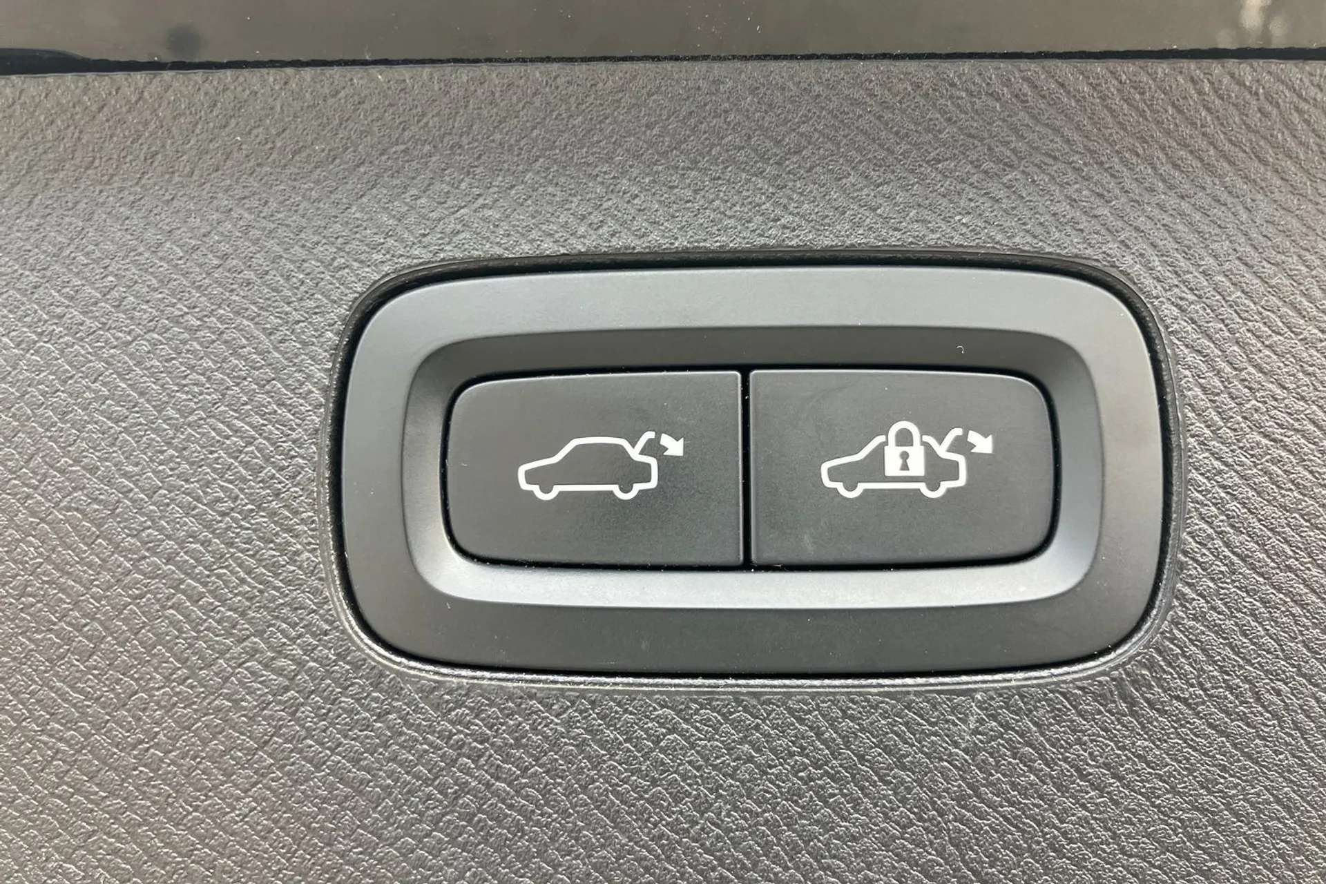 2022 VOLVO XC90 2022 VOLVO XC90