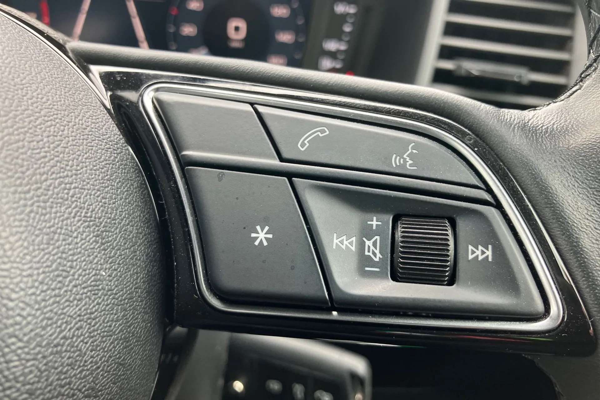 2023 AUDI A1 2023 AUDI A1
