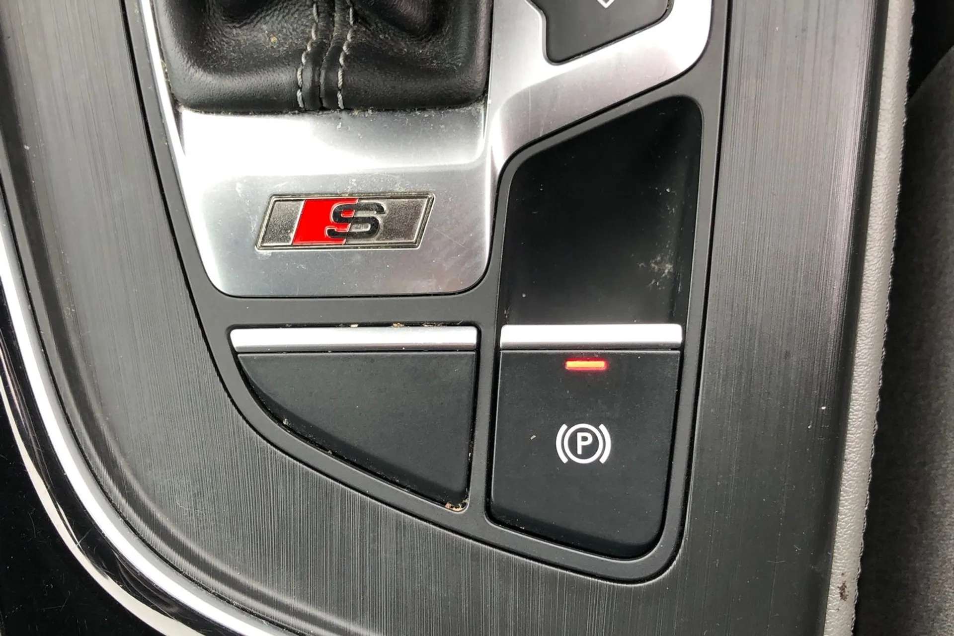 2017 AUDI A4 2017 AUDI A4