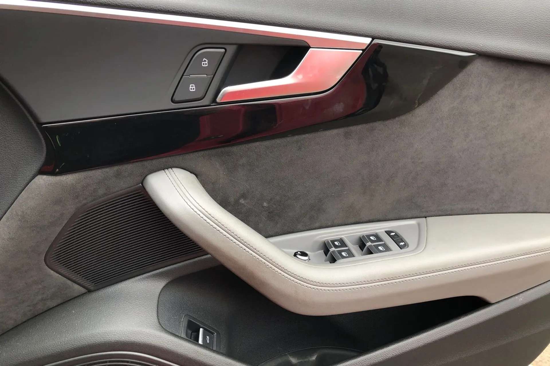 2017 AUDI A4 2017 AUDI A4
